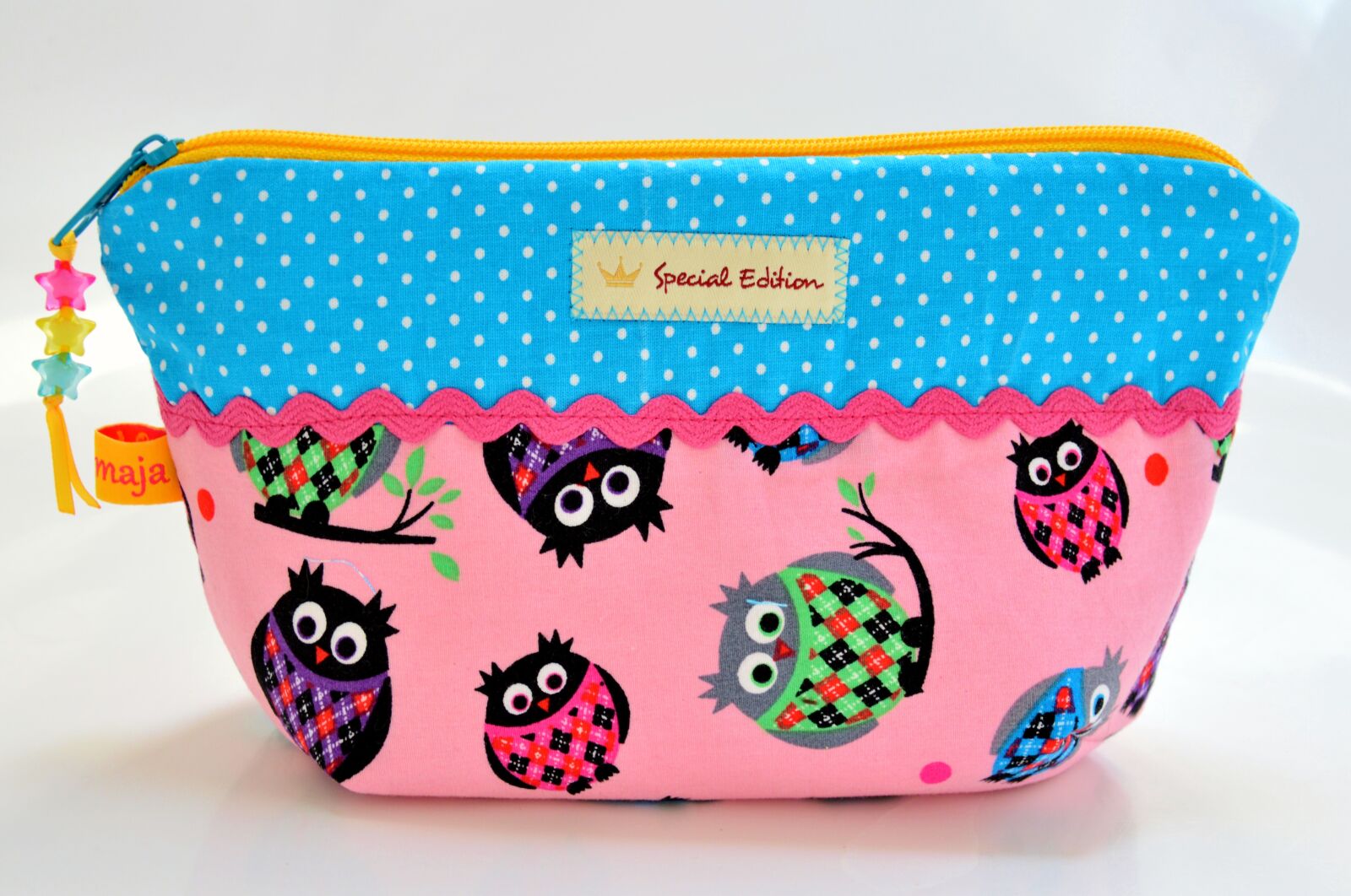 Nikon D3200 sample photo. Bag, cosmetics, colorful photography
