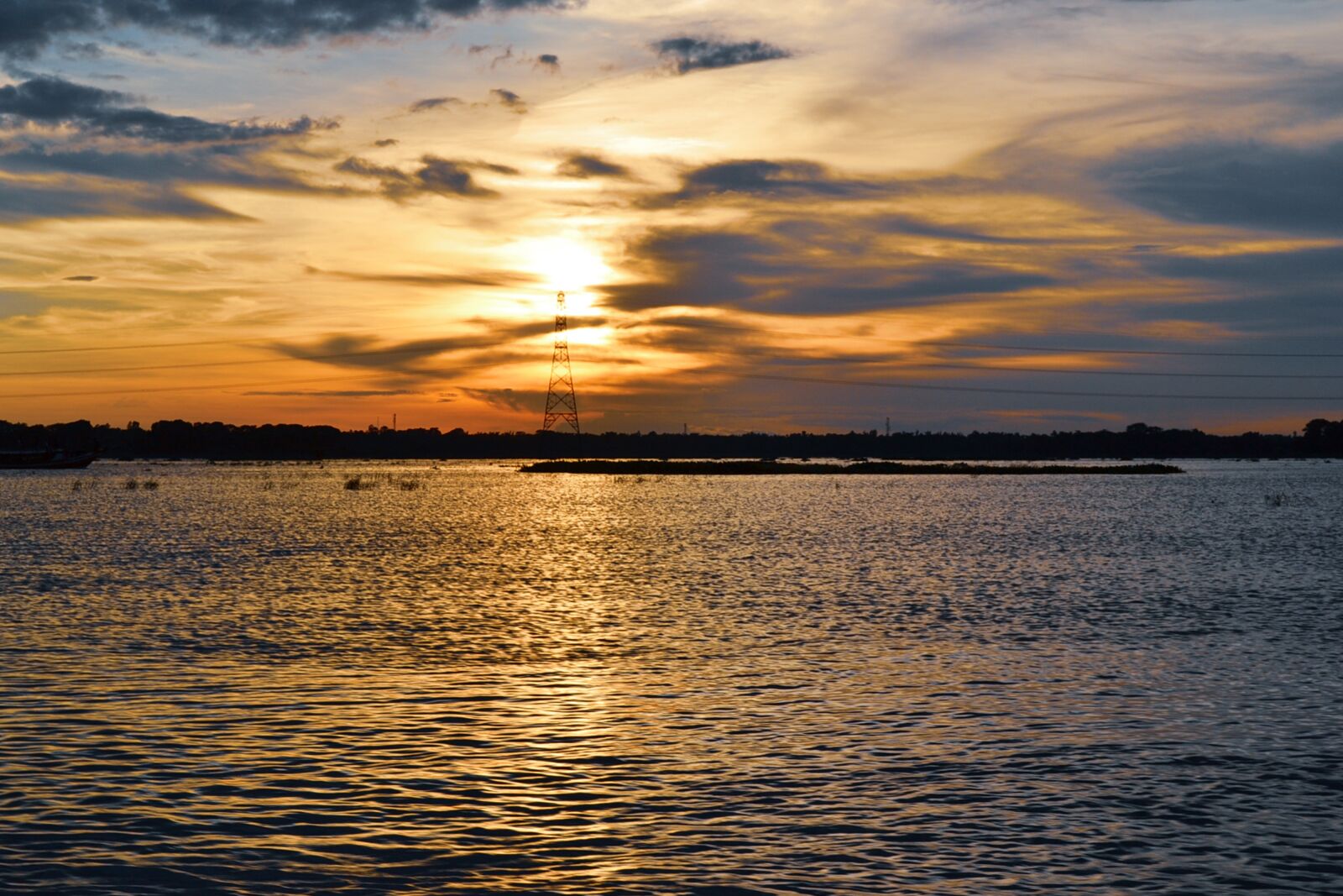 Nikon D3100 sample photo. Lake, silhouette, overhead power photography