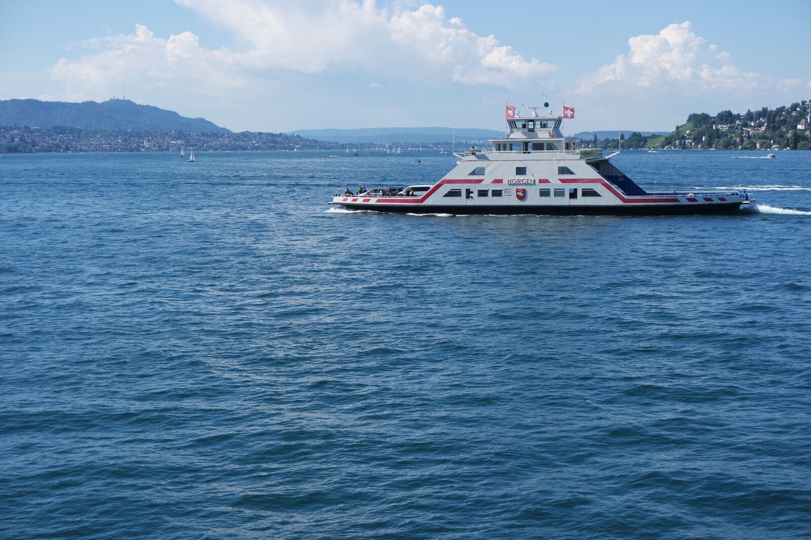 Samsung NX 16-50mm F3.5-5.6 Power Zoom ED OIS sample photo. Zurich, ferry miles-horgen, lake photography