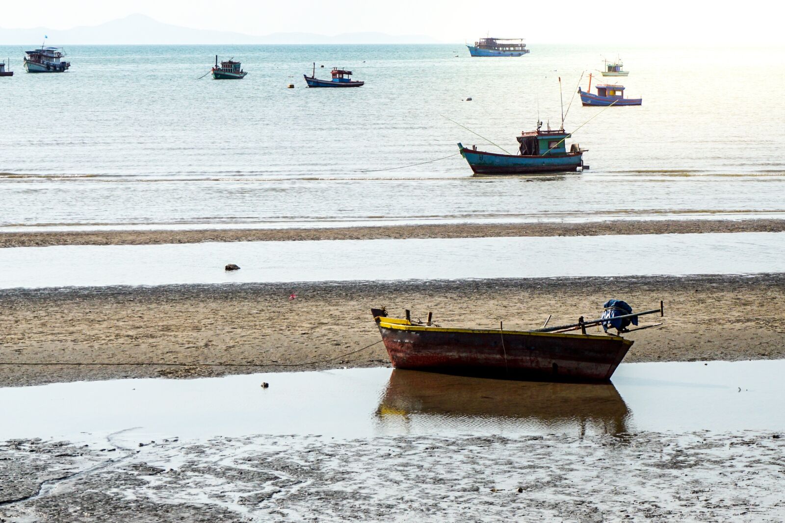Sony a6000 sample photo. Boat, sea, sand photography
