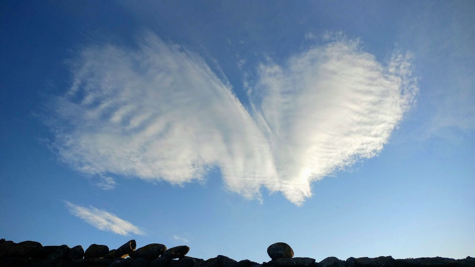 LG V20 sample photo. Cloud, sky, blue photography