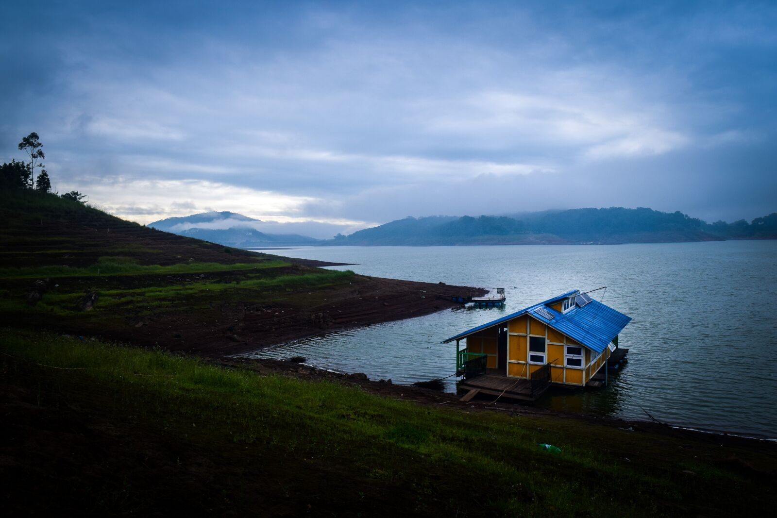Nikon D3300 sample photo. Landscape, morning, boathouse photography