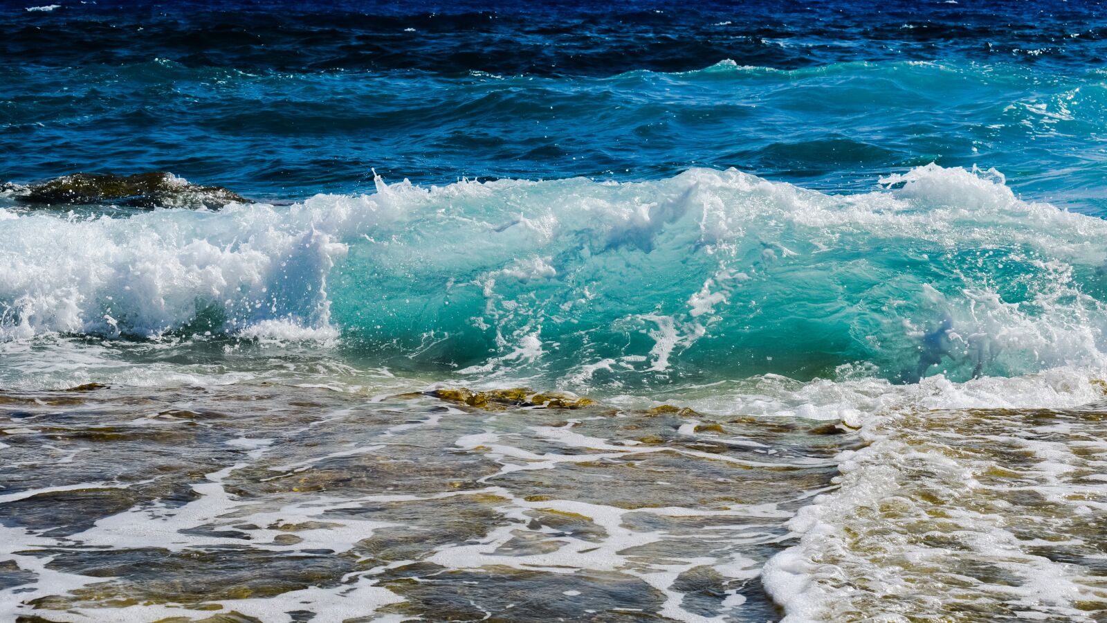 Nikon D3300 sample photo. Wave, water, liquid photography