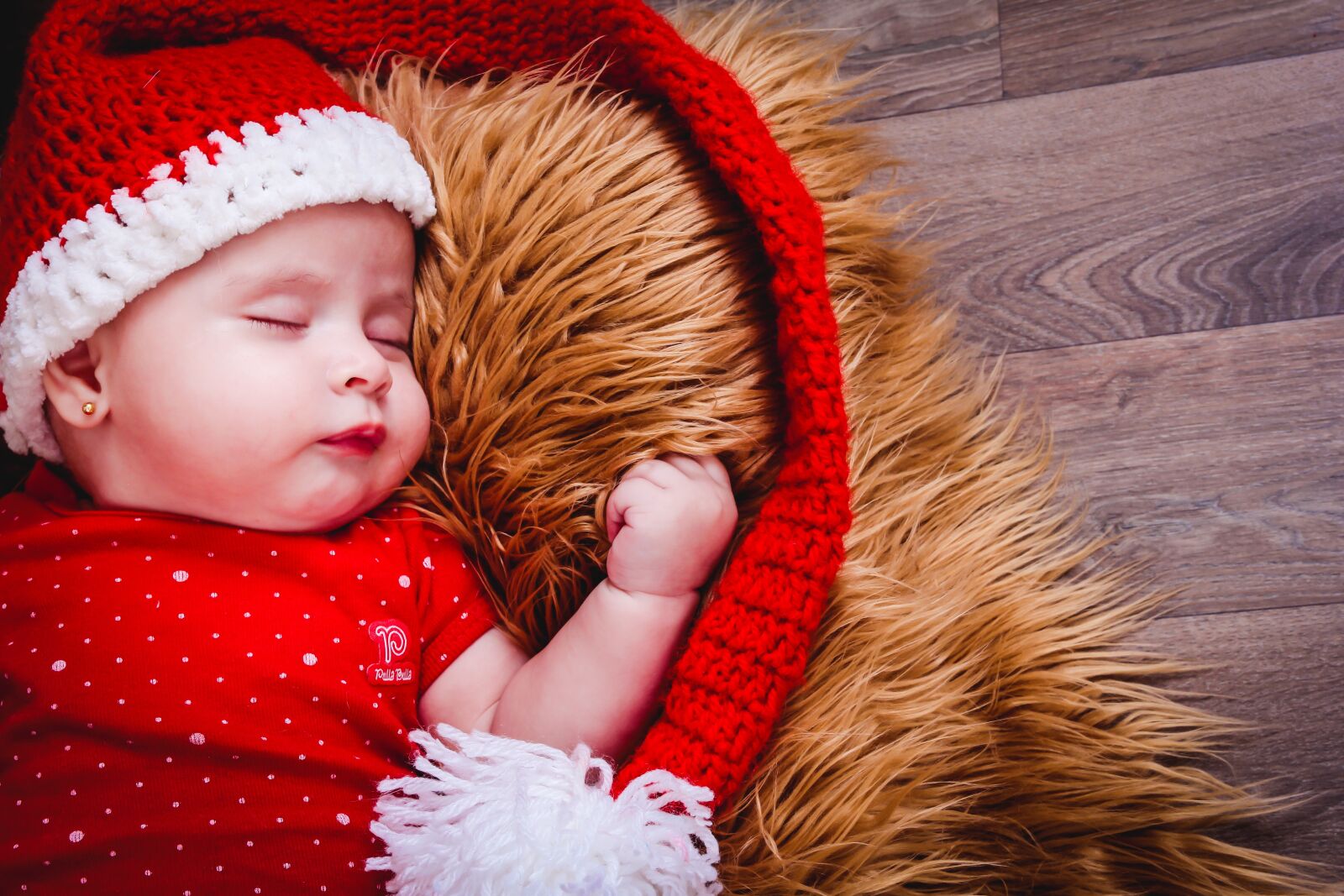 Canon EOS 60D sample photo. Christmas, child, christmas ornament photography