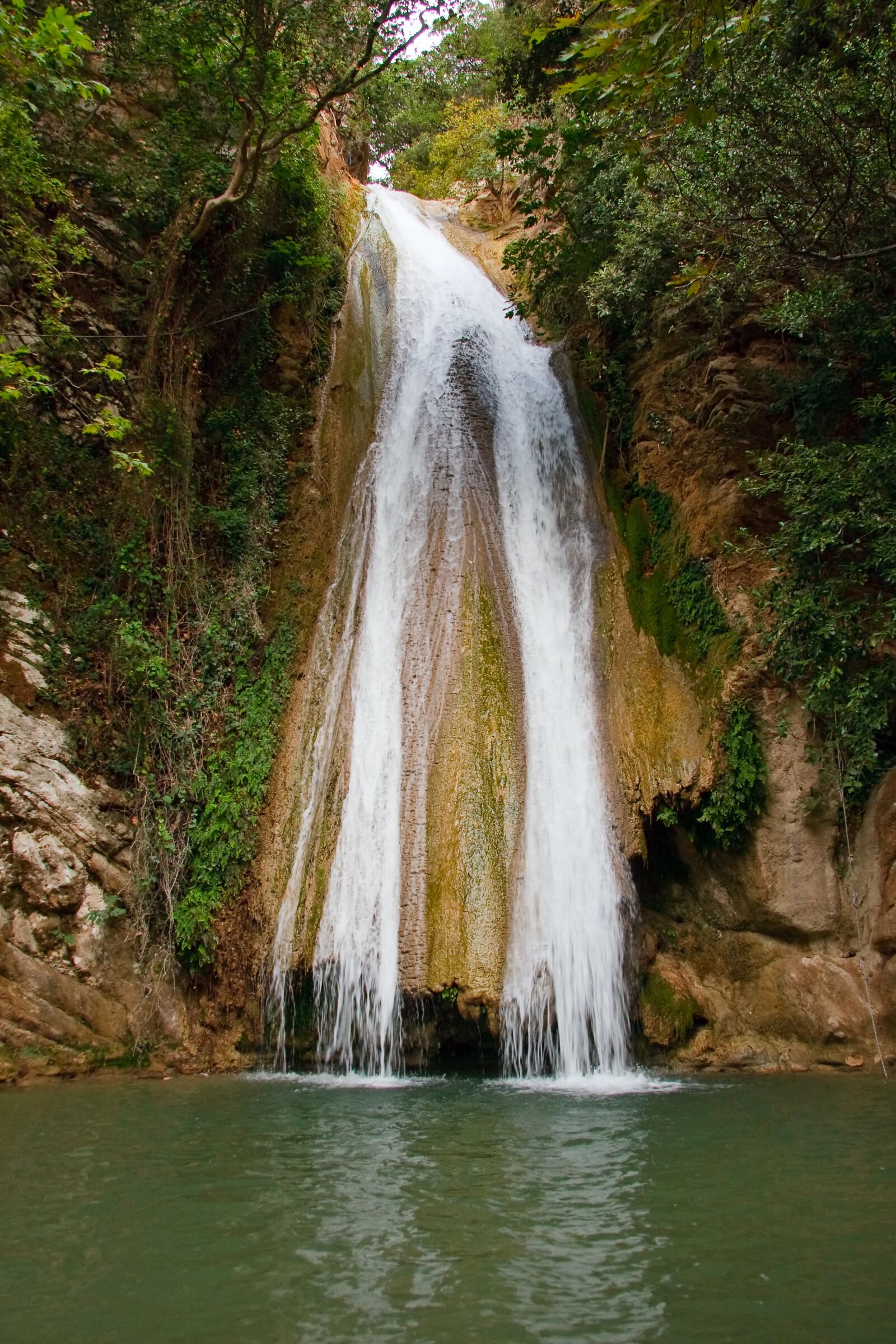 Canon EOS 40D sample photo. Waterfall, lake, river photography