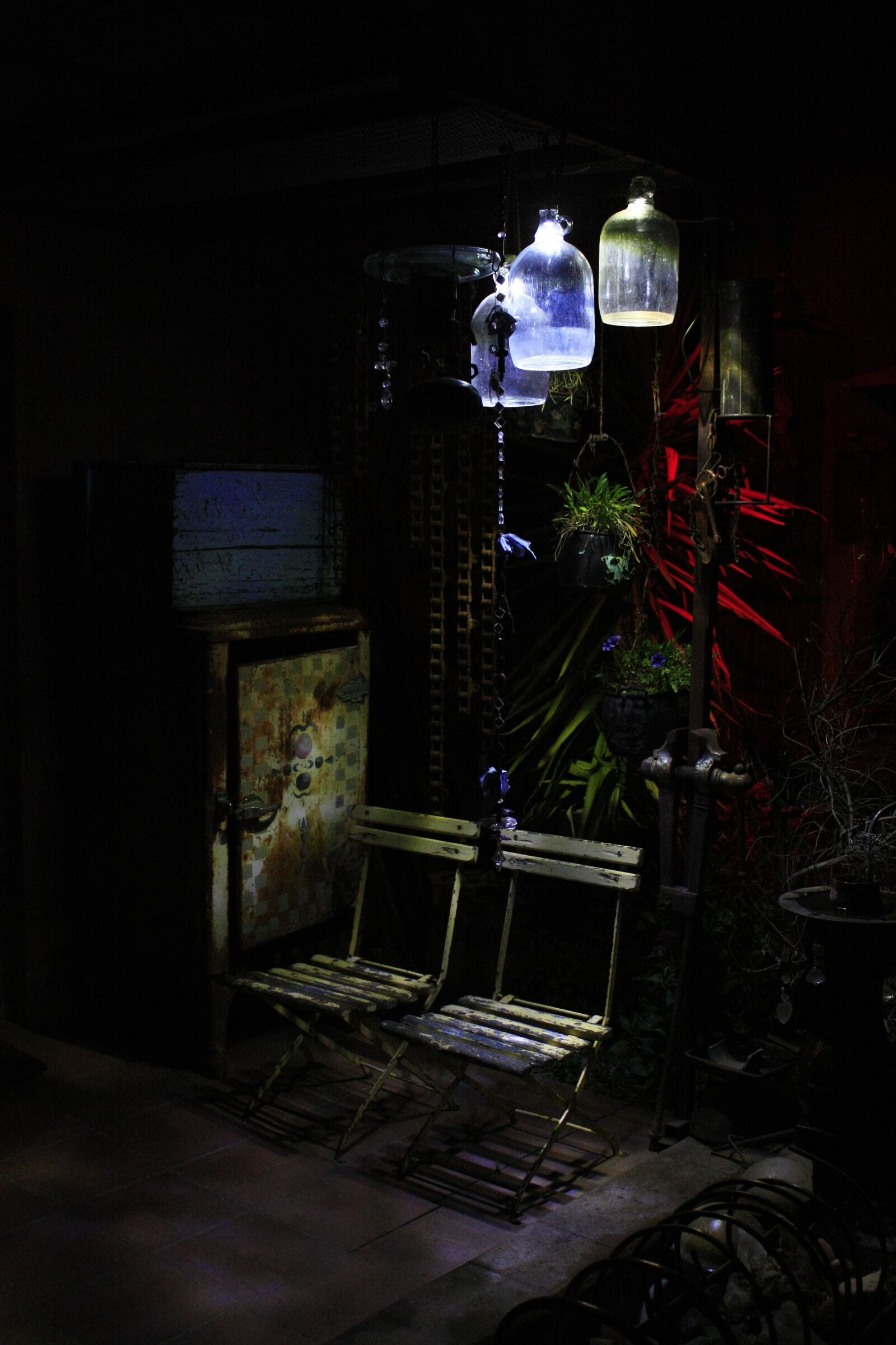 Canon EOS 450D (EOS Rebel XSi / EOS Kiss X2) sample photo. Glass, light, scenery photography