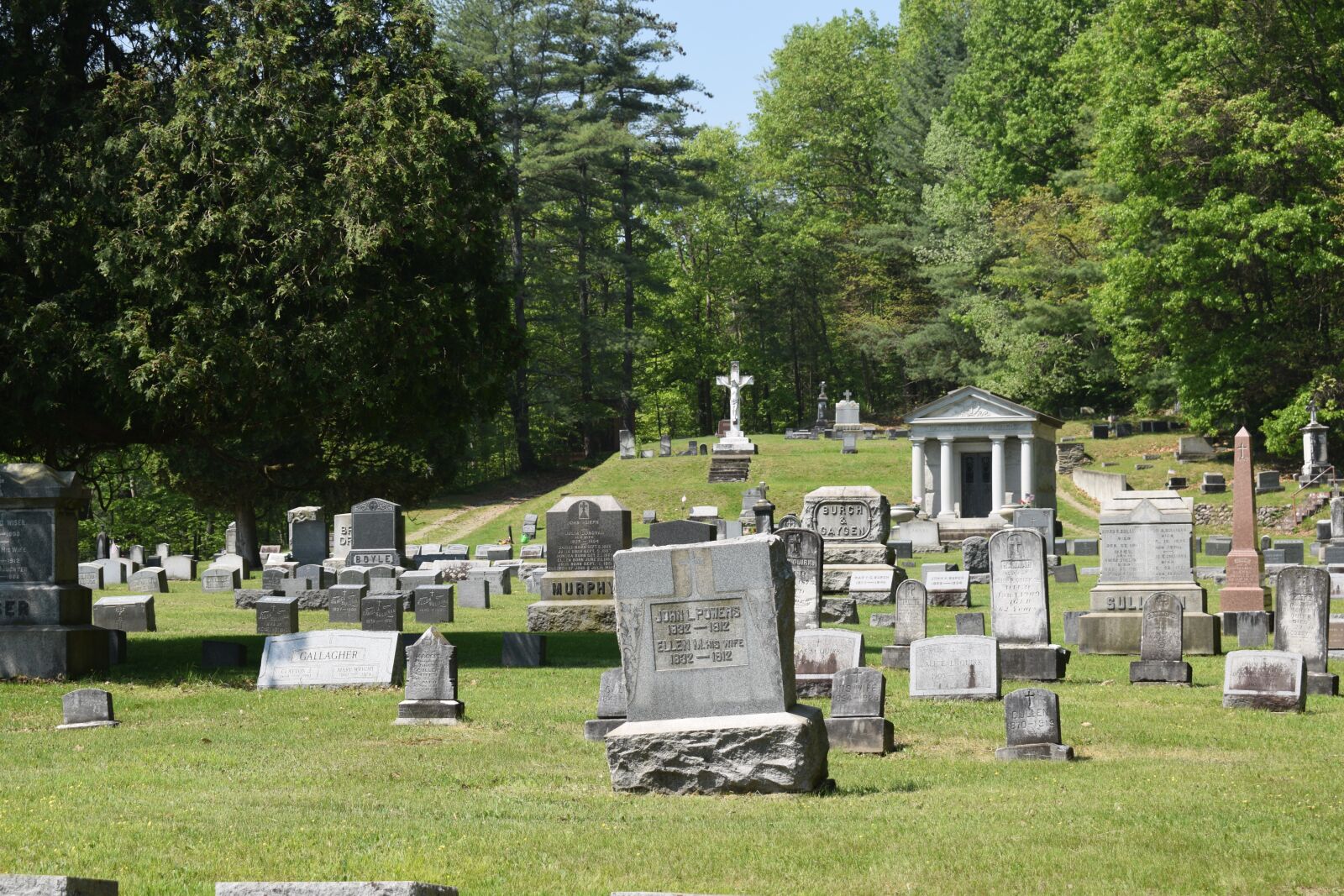 Nikon D3300 sample photo. Catholic, cemetery, headstone photography