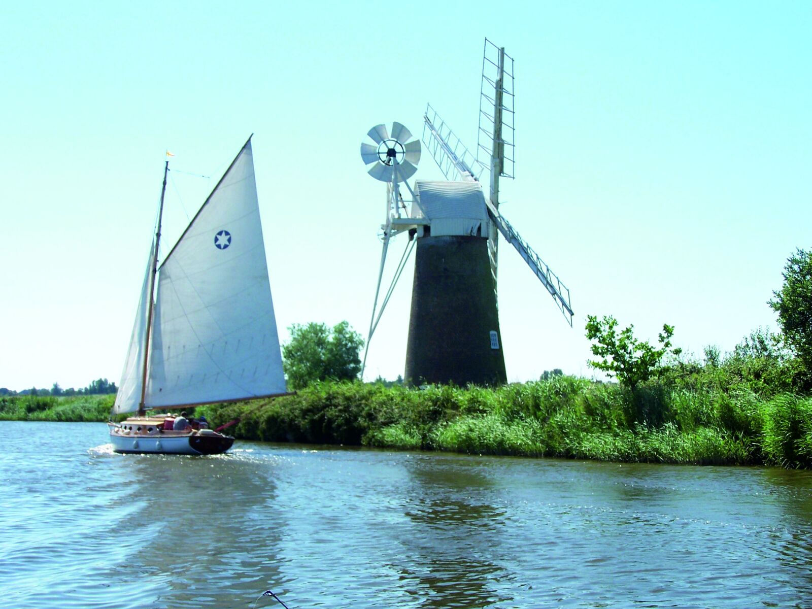 Kodak Z740 ZOOM DIGITAL CAMERA sample photo. Boat, sails, sailing photography
