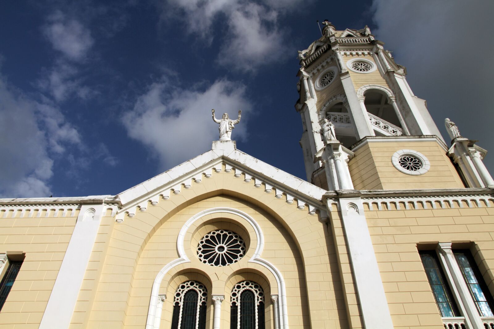 Canon EOS 7D sample photo. Church, catholic, christian photography
