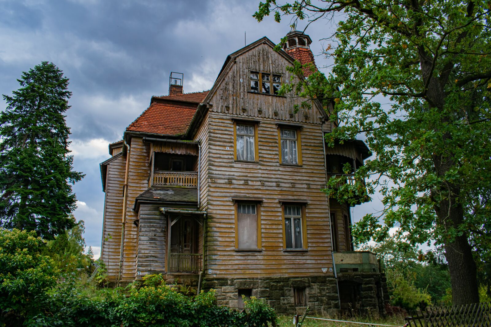 Nikon D5300 sample photo. Villa, spirit villa, wood photography