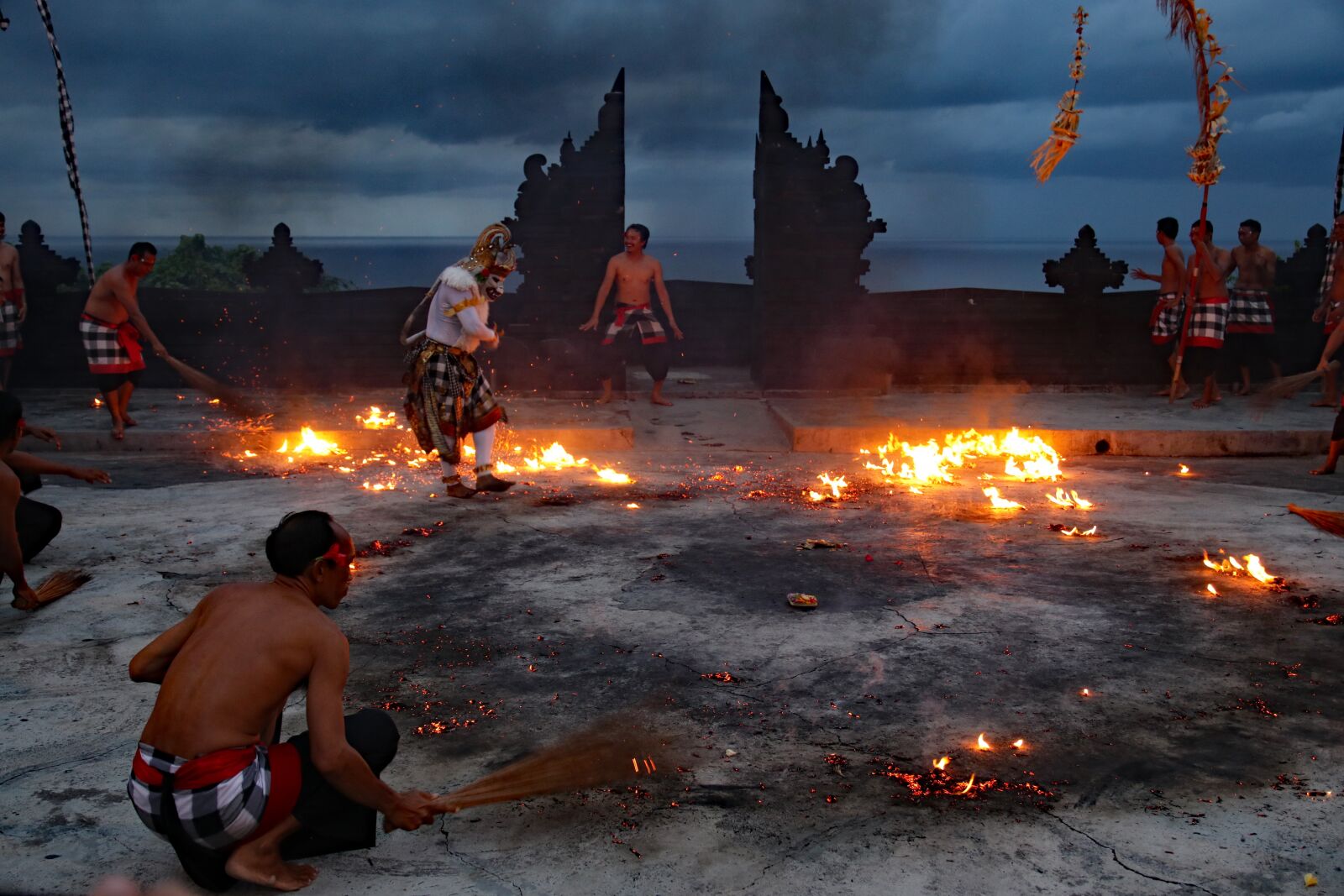Canon EOS 80D sample photo. Bali, move your body photography