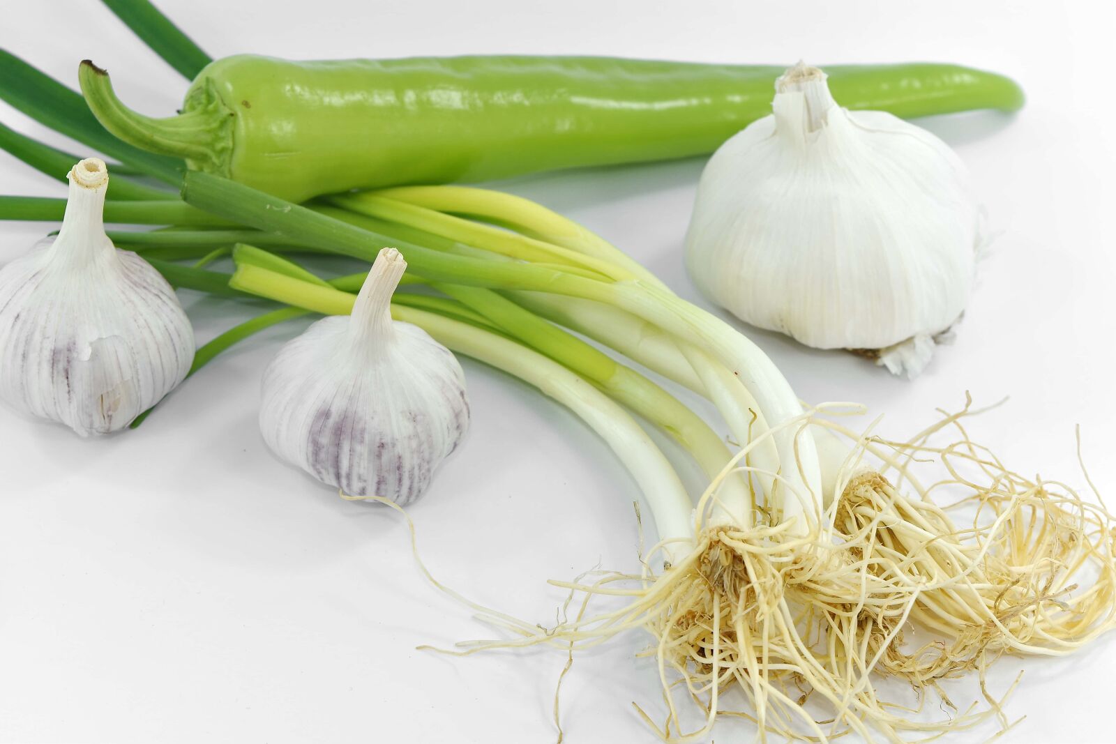 Nikon D5500 sample photo. Garlic, leek, pepper, wild photography