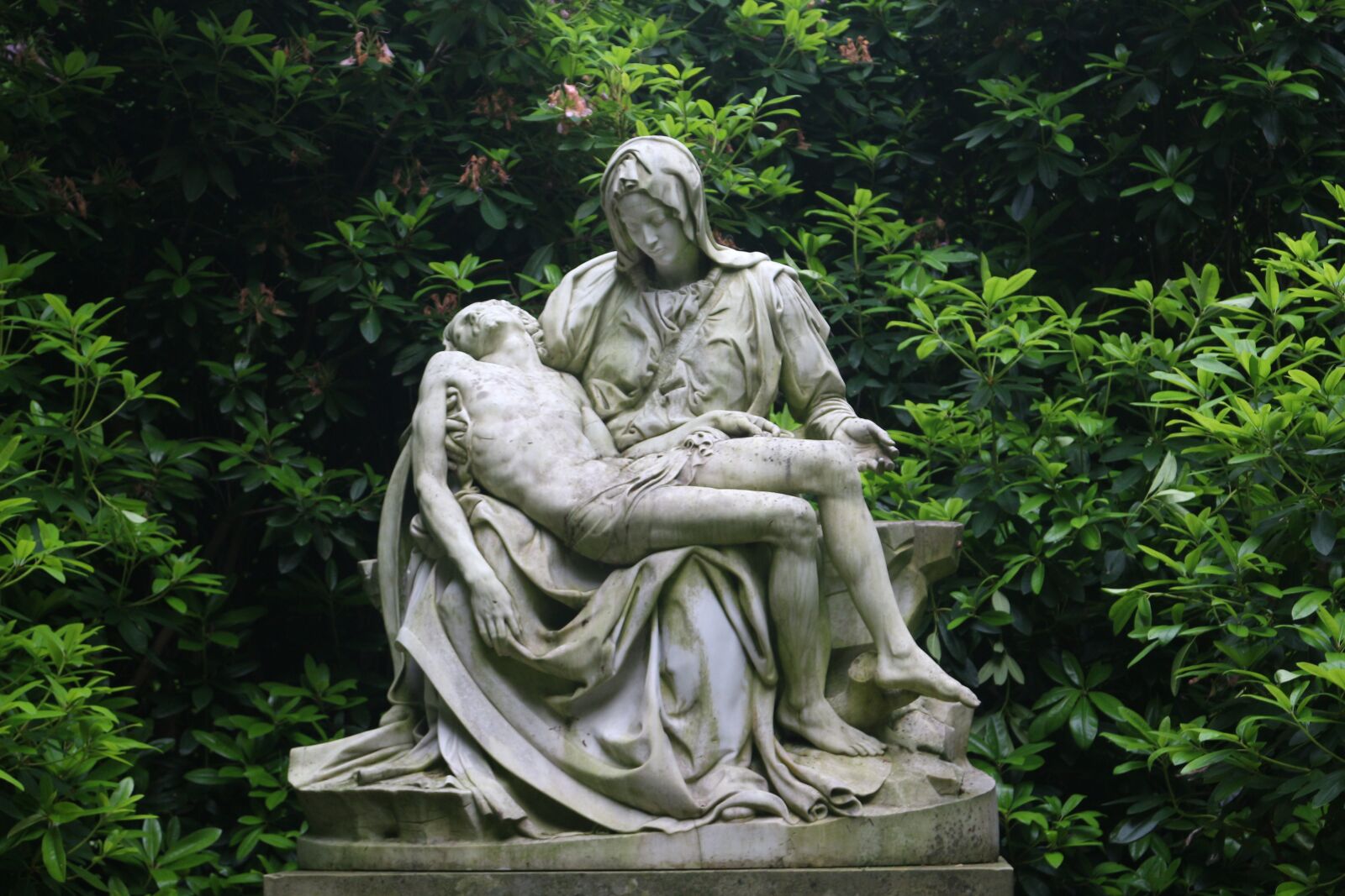 Canon EOS 700D (EOS Rebel T5i / EOS Kiss X7i) sample photo. Statue, sculpture, travel photography
