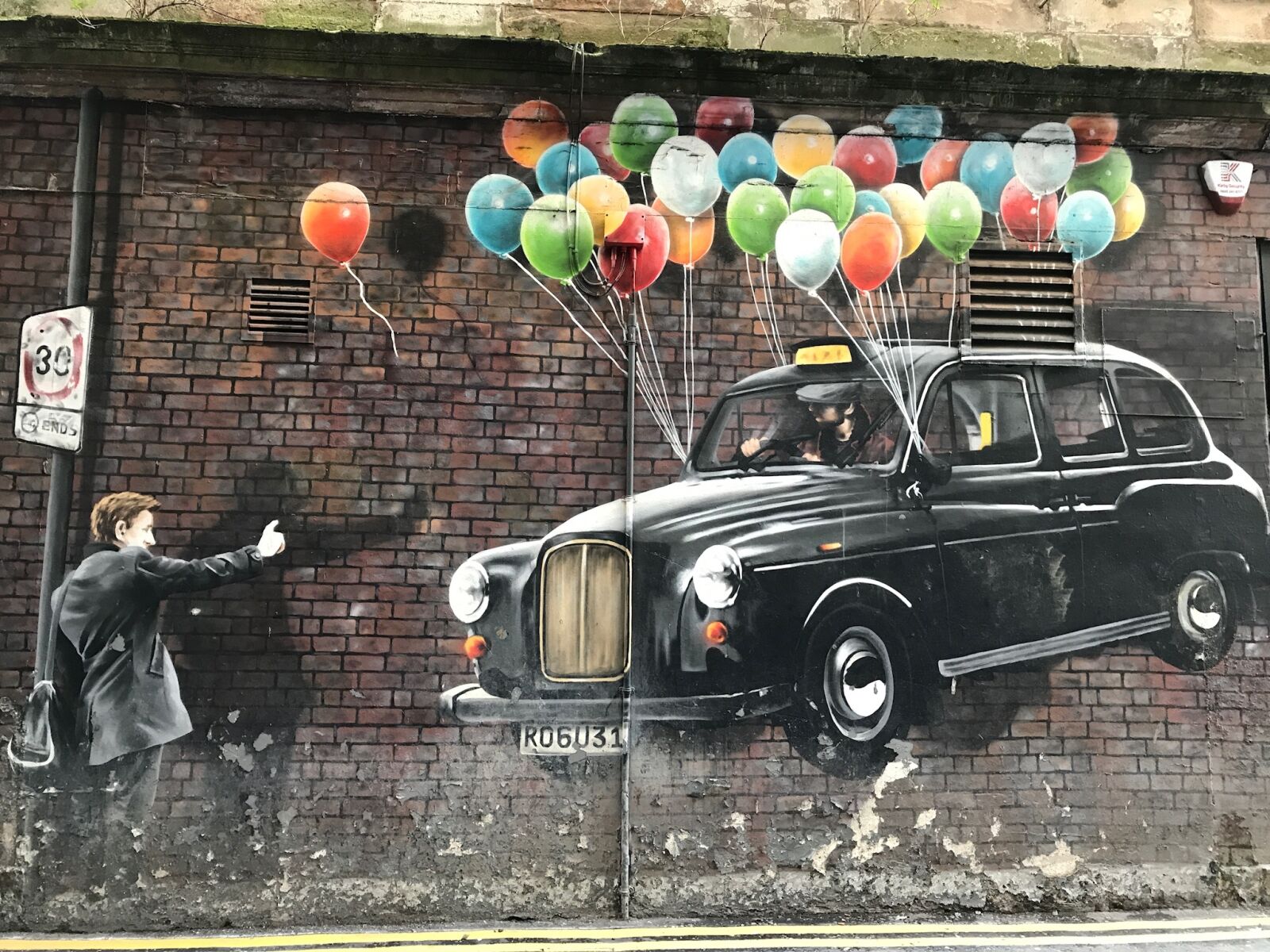 Apple iPhone 7 sample photo. Tag, glasgow, street art photography