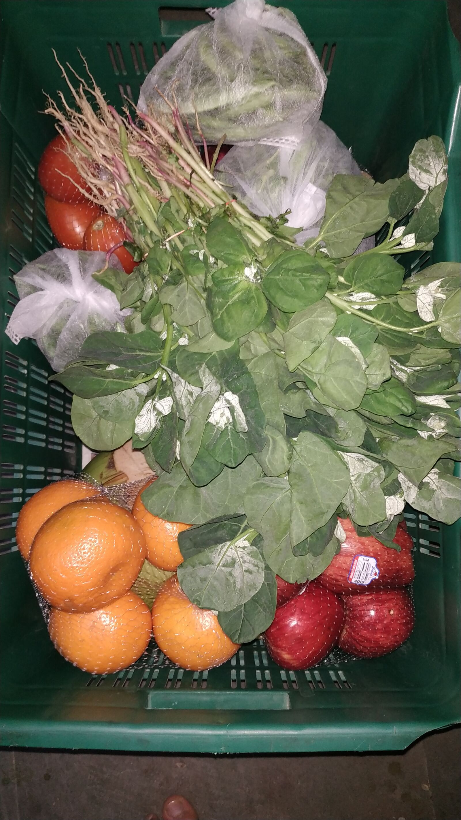 Xiaomi Redmi Note 6 Pro sample photo. Organic vegetable, fruits, tomato photography