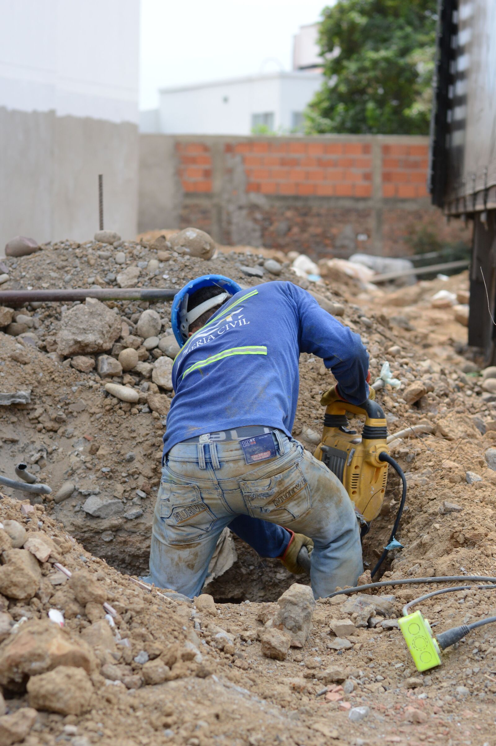 Nikon D3200 sample photo. Mason, overcoming, labor photography
