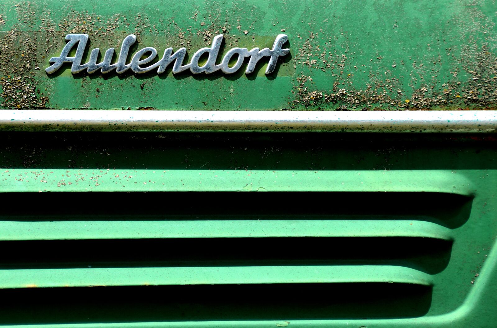 Nikon D3200 sample photo. Tractor, hood, detail photography