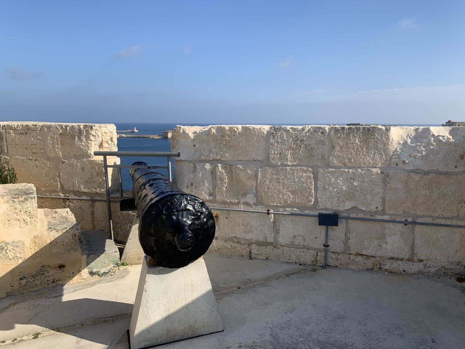 iPhone XS back dual camera 4.25mm f/1.8 sample photo. Fort st, angelo, malta photography