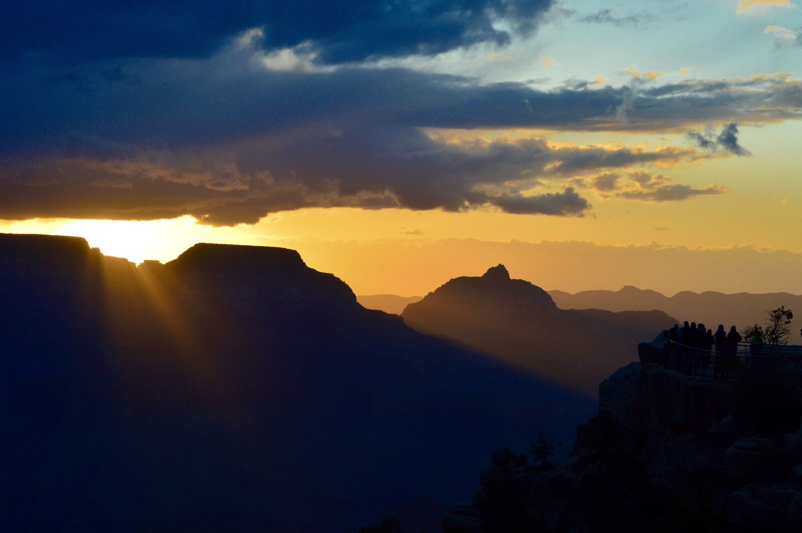 Nikon D3200 sample photo. Sunrise, sun, clouds photography