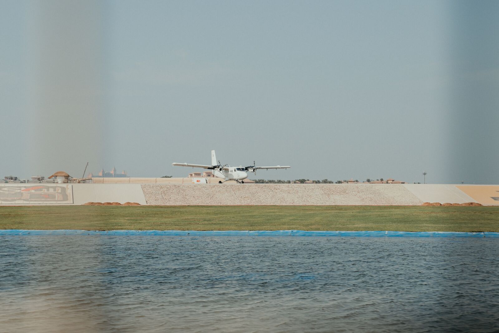 Tamron SP AF 17-50mm F2.8 XR Di II LD Aspherical (IF) sample photo. Aerodrome, air, aircraft photography