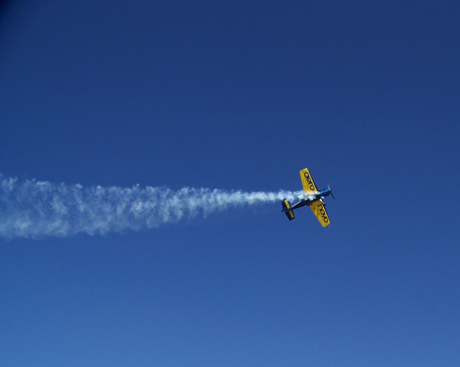 Kodak Z712 IS ZOOM DIGITAL CAMERA sample photo. Plane, flying, fly photography