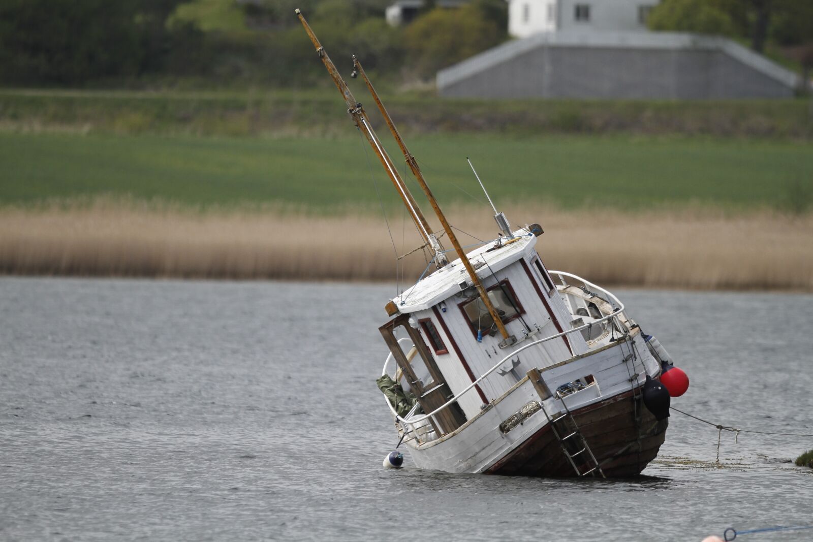 Canon EOS 7D sample photo. Boat, wreck, sunken photography