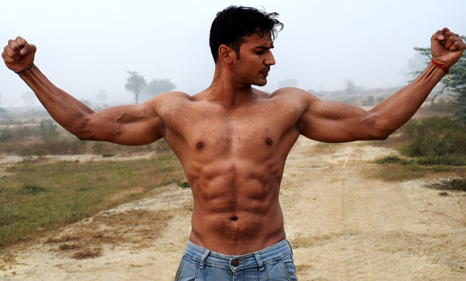 Nikon D3300 sample photo. Biceps, triceps, fit photography