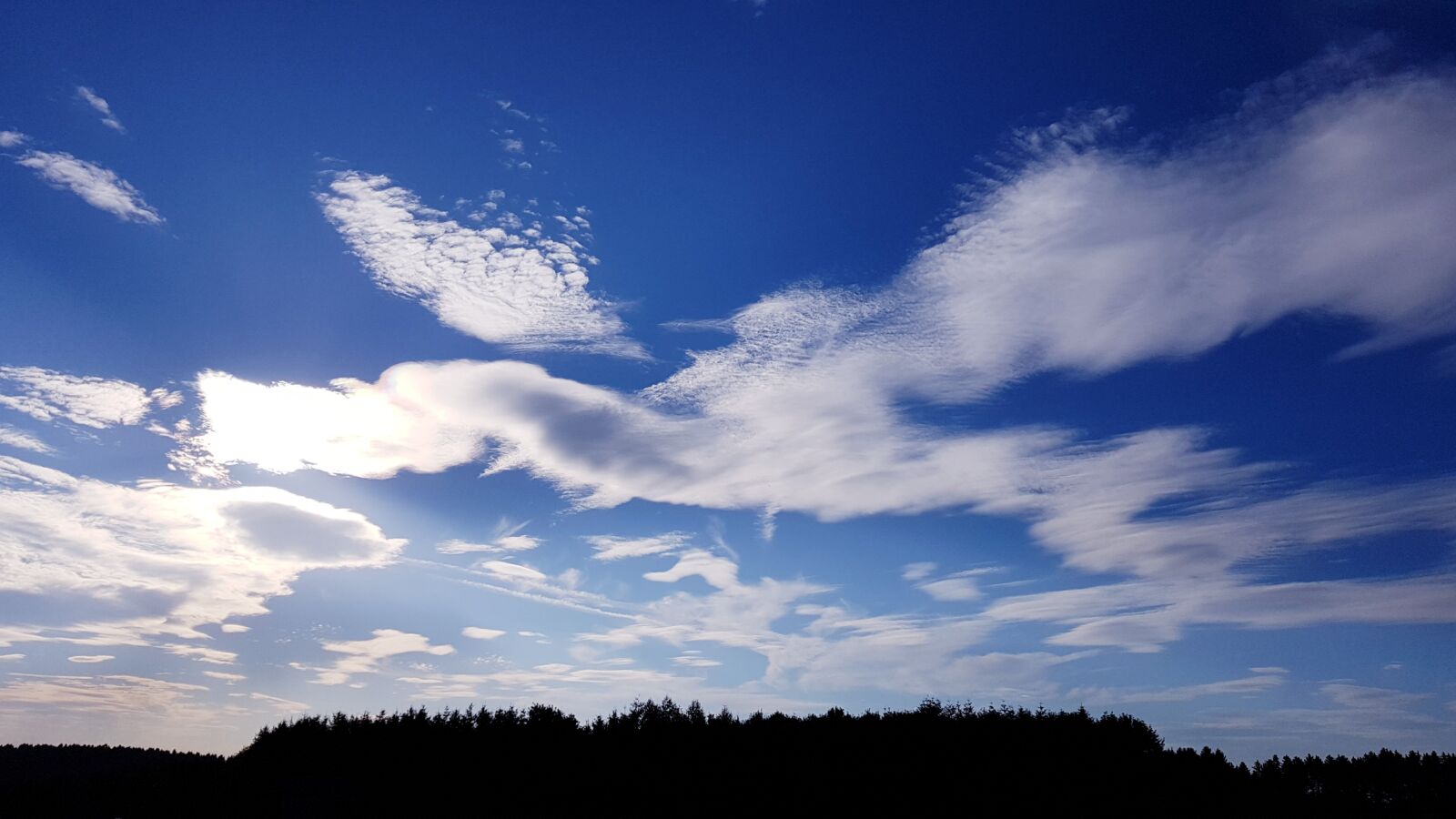Samsung Galaxy S7 Edge sample photo. Clouds, sky, blue photography