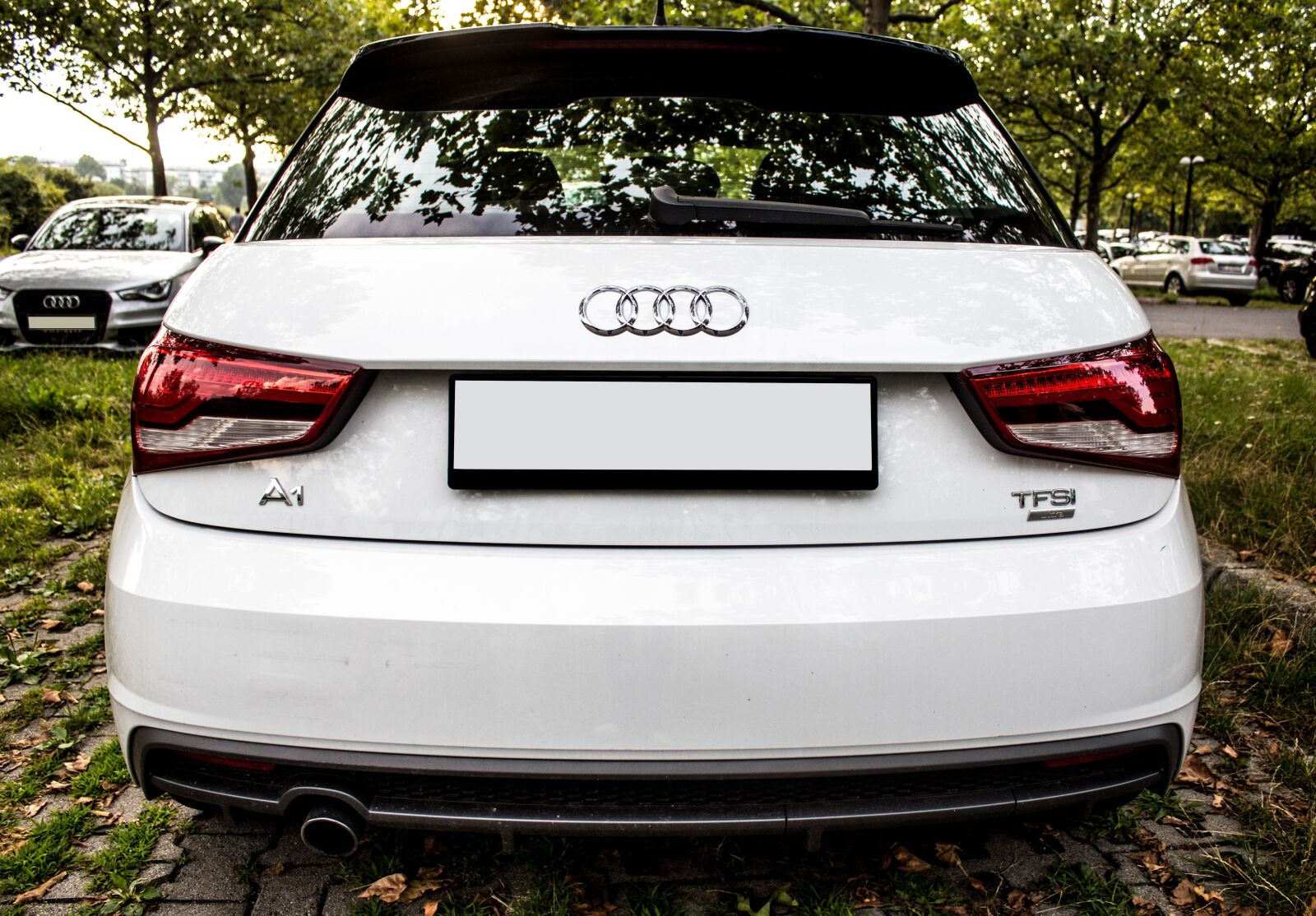 Canon EOS 600D (Rebel EOS T3i / EOS Kiss X5) sample photo. Audi, a1, auto photography