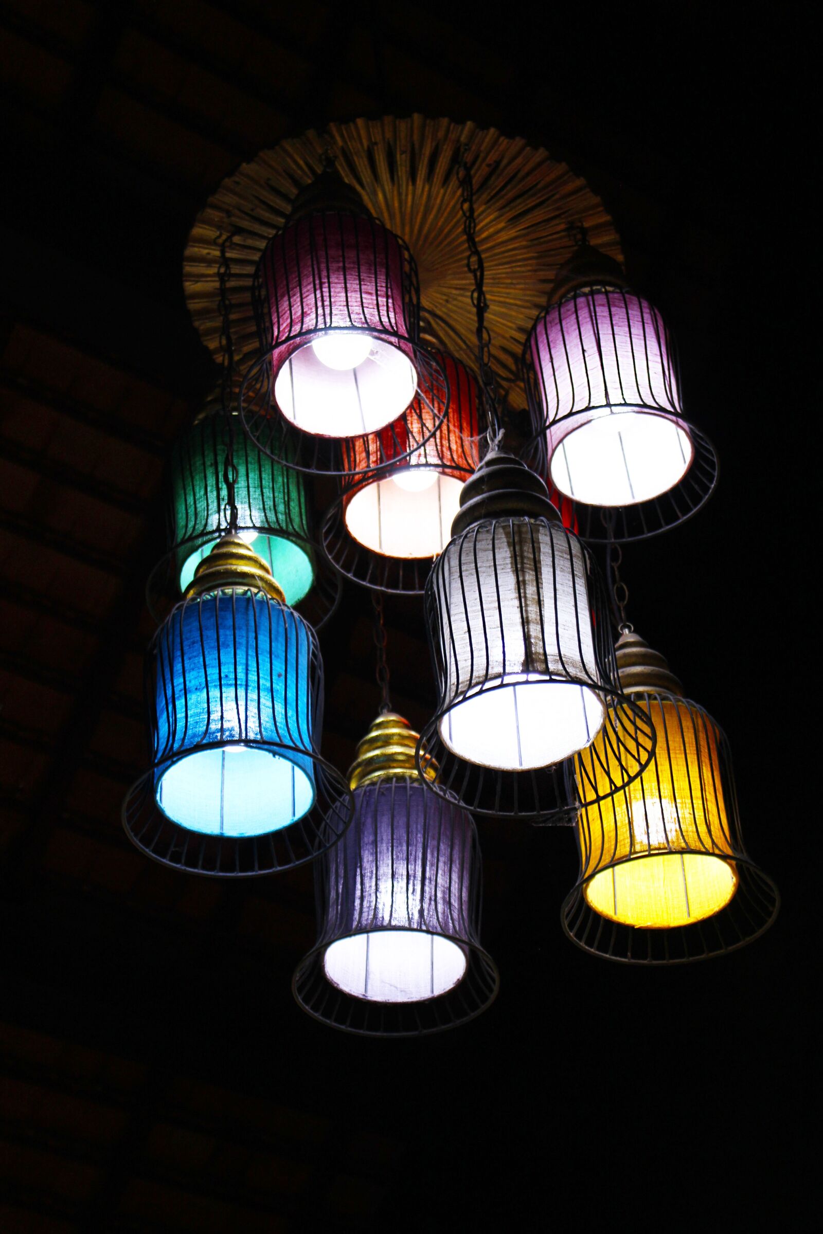 Canon EOS 700D (EOS Rebel T5i / EOS Kiss X7i) sample photo. Lights, ceiling lights, ceiling photography