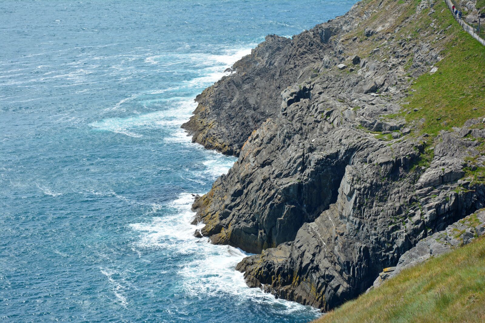 Nikon D5200 sample photo. Cliff, steilkueste, rock photography