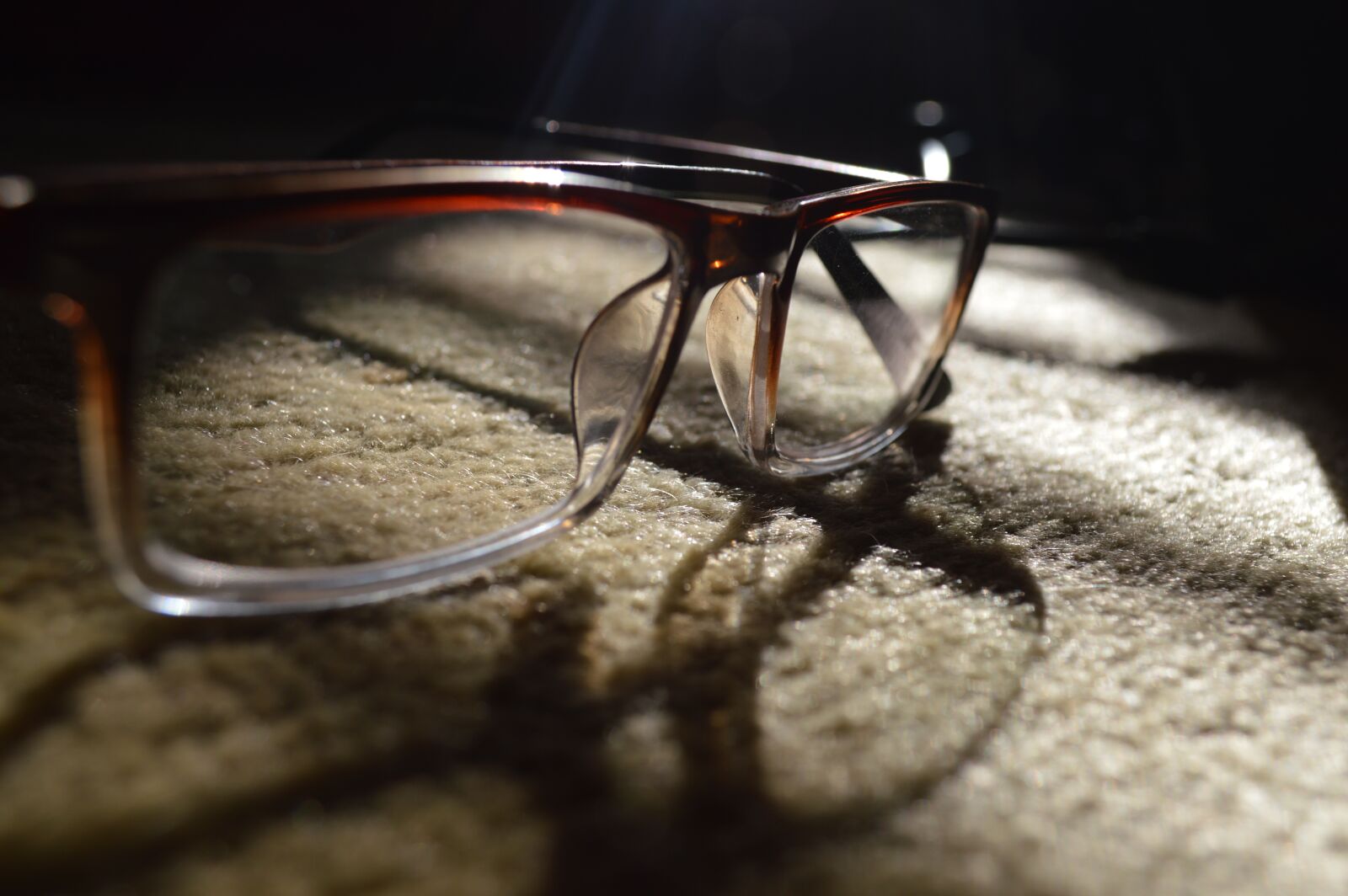 Nikon D3200 sample photo. Glass, shadow, dim-light photography