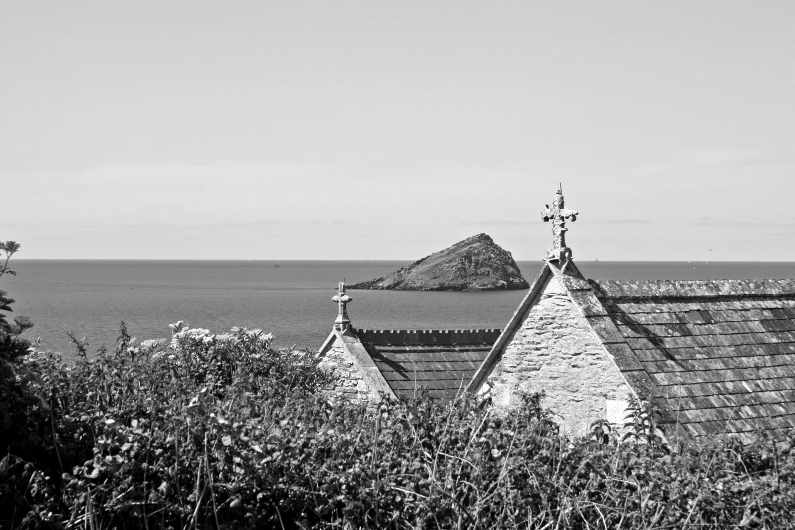 Canon EOS 1000D (EOS Digital Rebel XS / EOS Kiss F) sample photo. Celtic, mystical, crosses photography