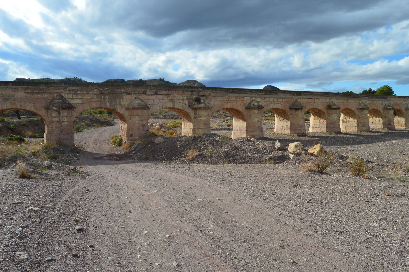 Nikon D3200 sample photo. Construction, architecture, stone photography