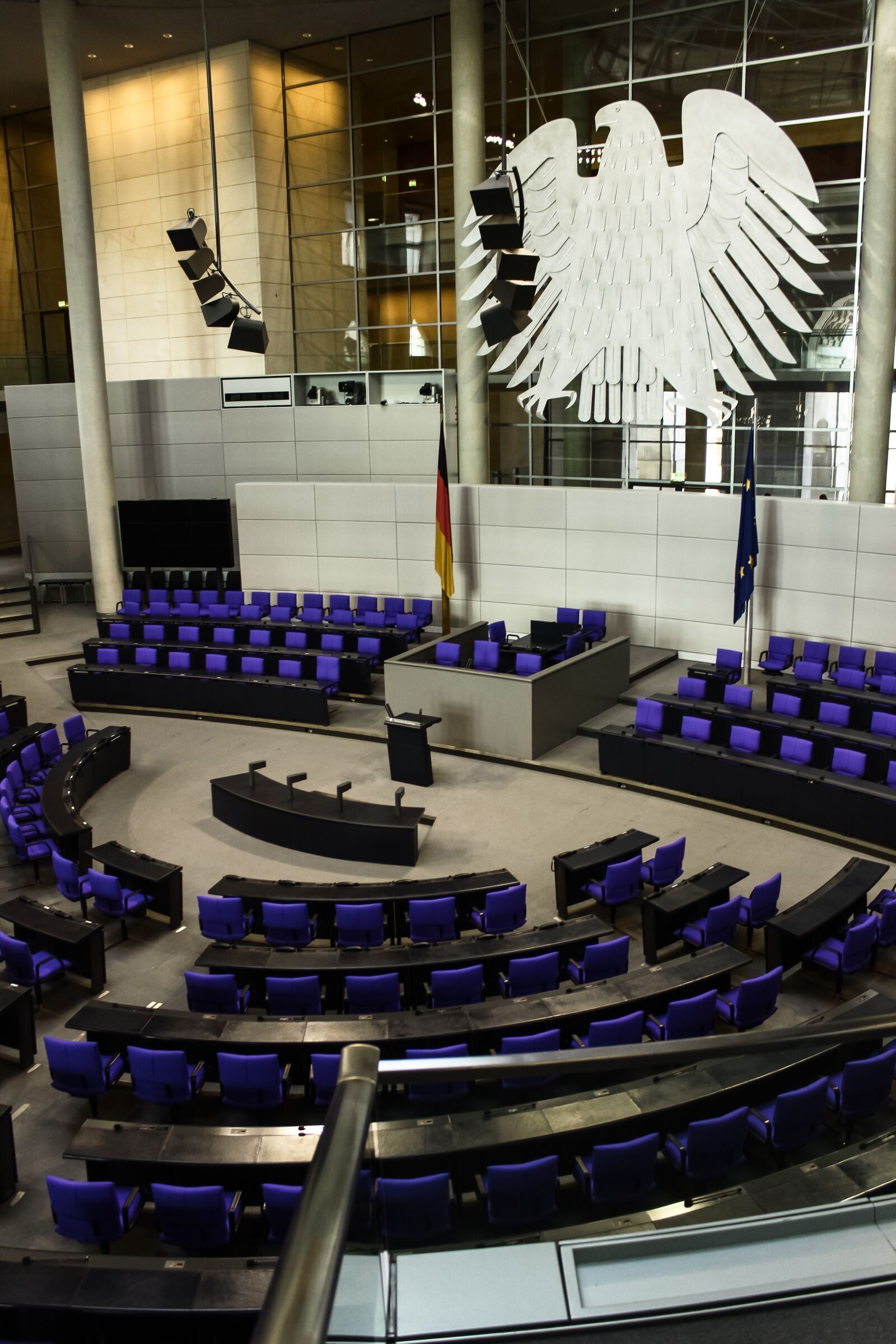 Canon EOS 600D (Rebel EOS T3i / EOS Kiss X5) sample photo. Berlin, bundestag, reichstag photography