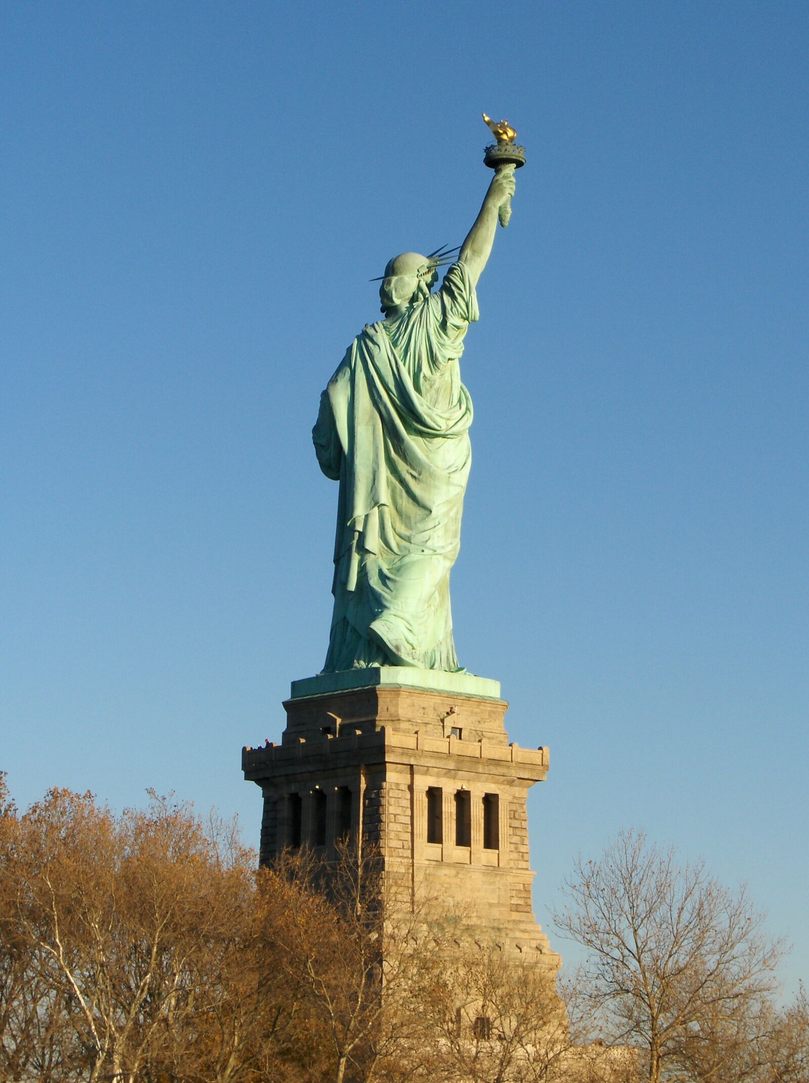 HP PHOTOSMART R927  (V01.00) sample photo. Statue of liberty, new photography