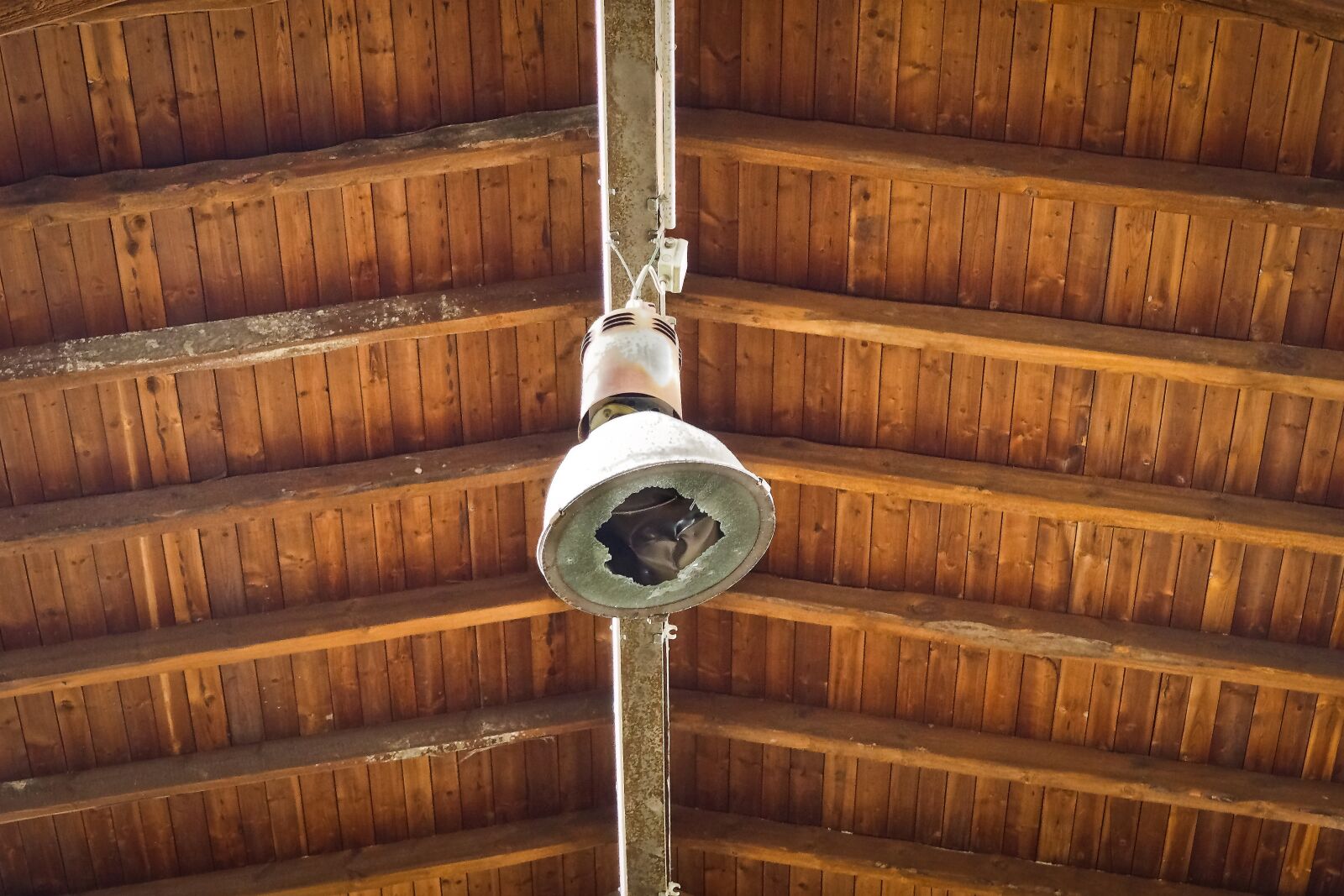 Olympus OM-D E-M10 sample photo. Lost places, old, decay photography
