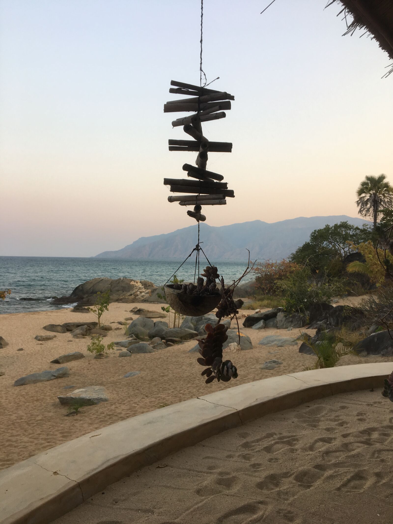 iPhone 6s back camera 4.15mm f/2.2 sample photo. Malawi, usisya, ecolodge photography