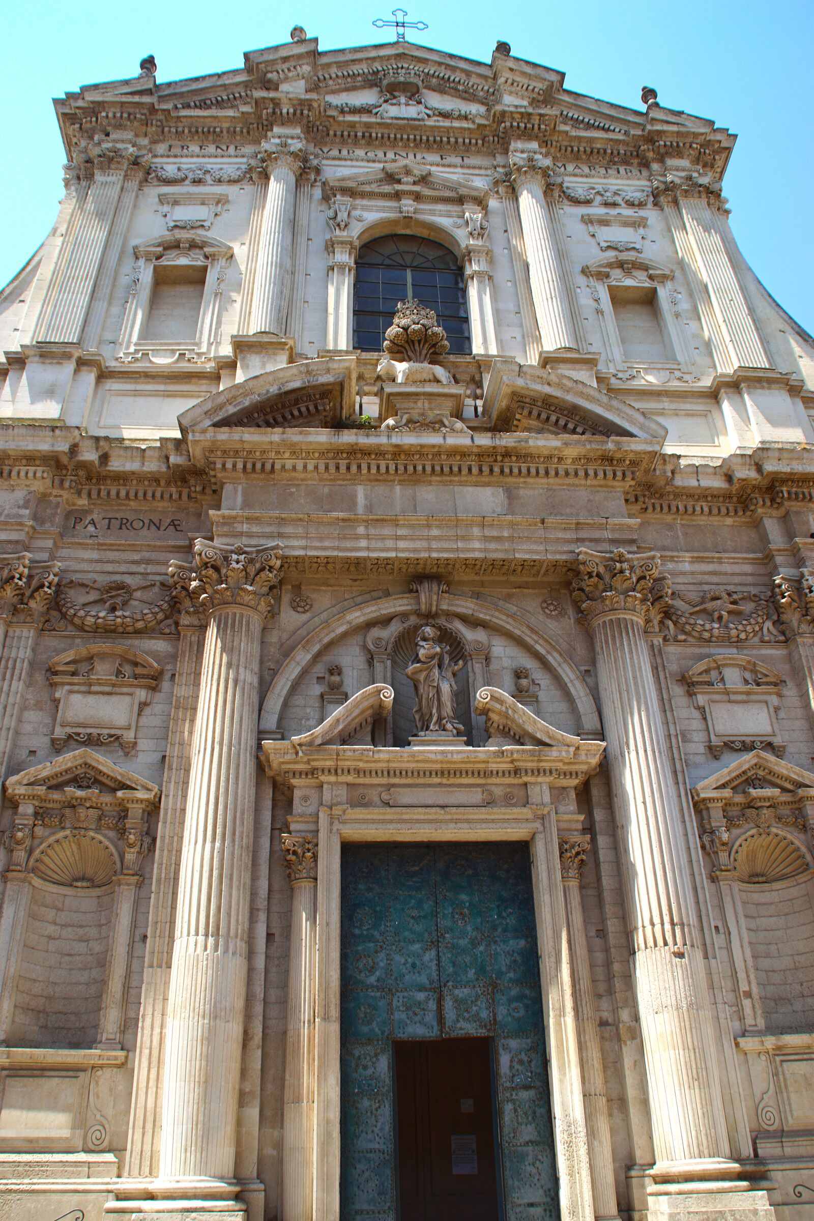 Sony DT 18-200mm F3.5-6.3 sample photo. Italy, church, architecture photography