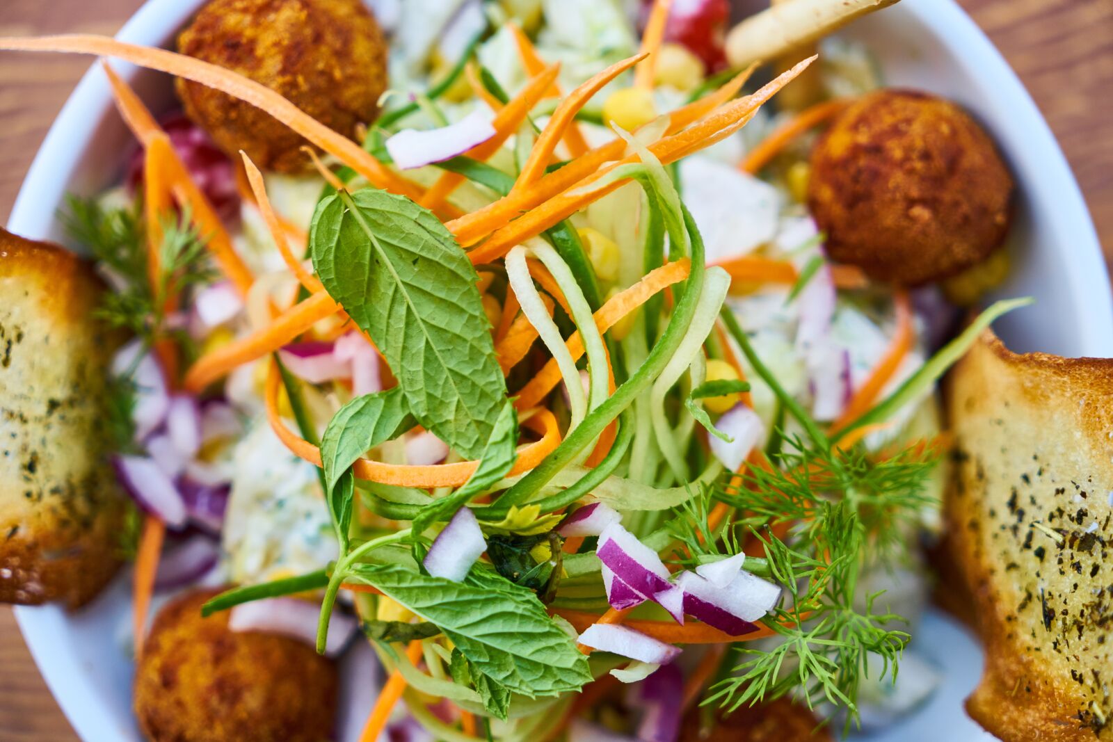 Sony a7R II sample photo. Food, salad, macro photography
