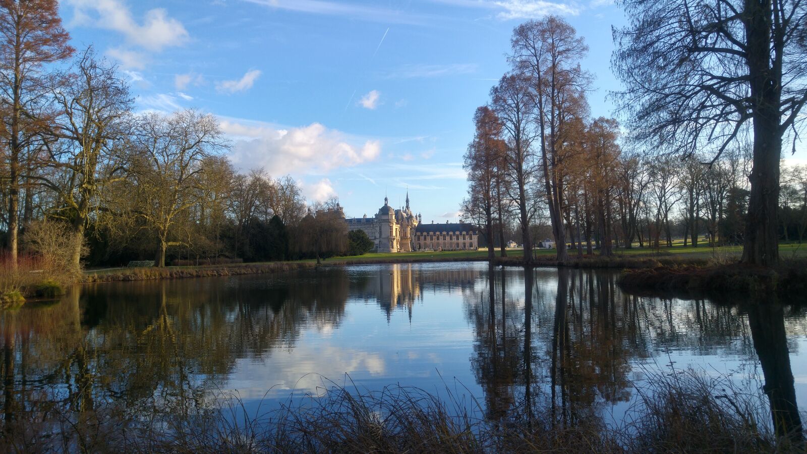 LG G4 sample photo. Chantilly, reflection, france photography