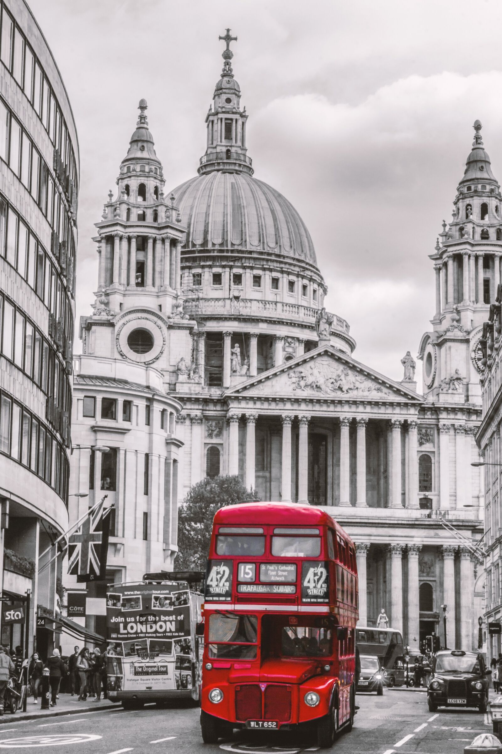 Canon EOS 70D sample photo. London, bus, st paul's photography