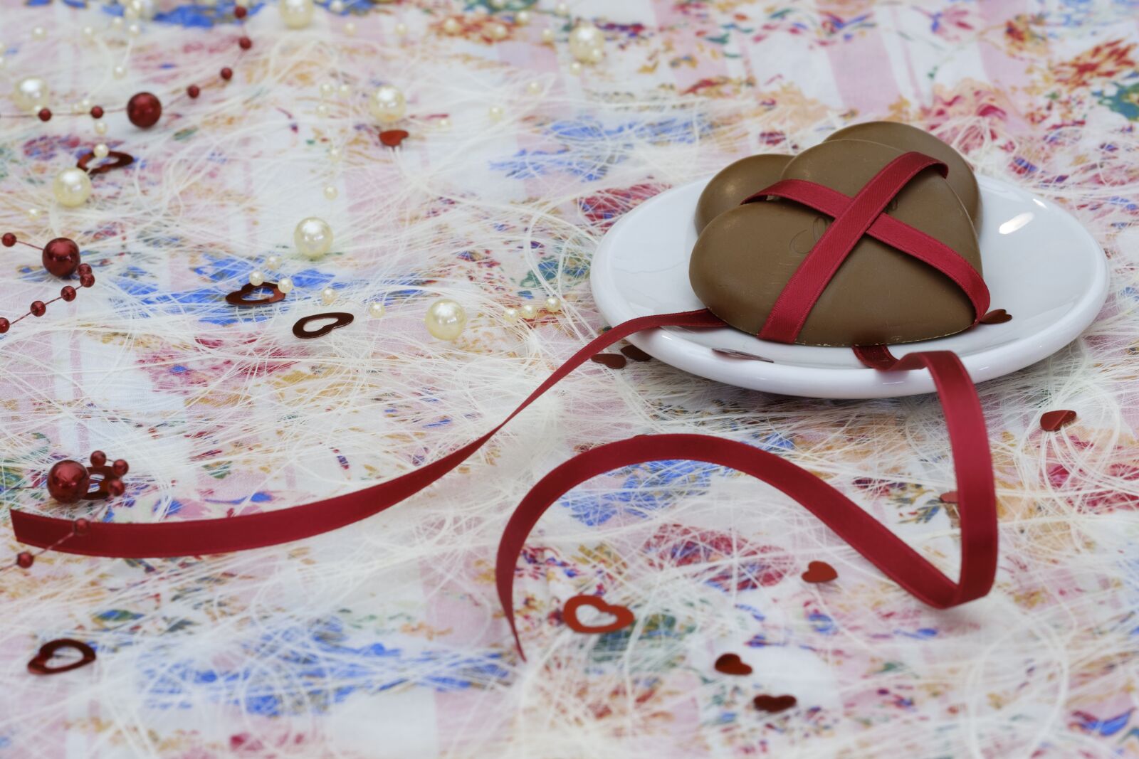 Fujifilm X-T2 + Fujifilm XF 80mm F2.8 R LM OIS WR Macro sample photo. Heart, chocolate, love photography