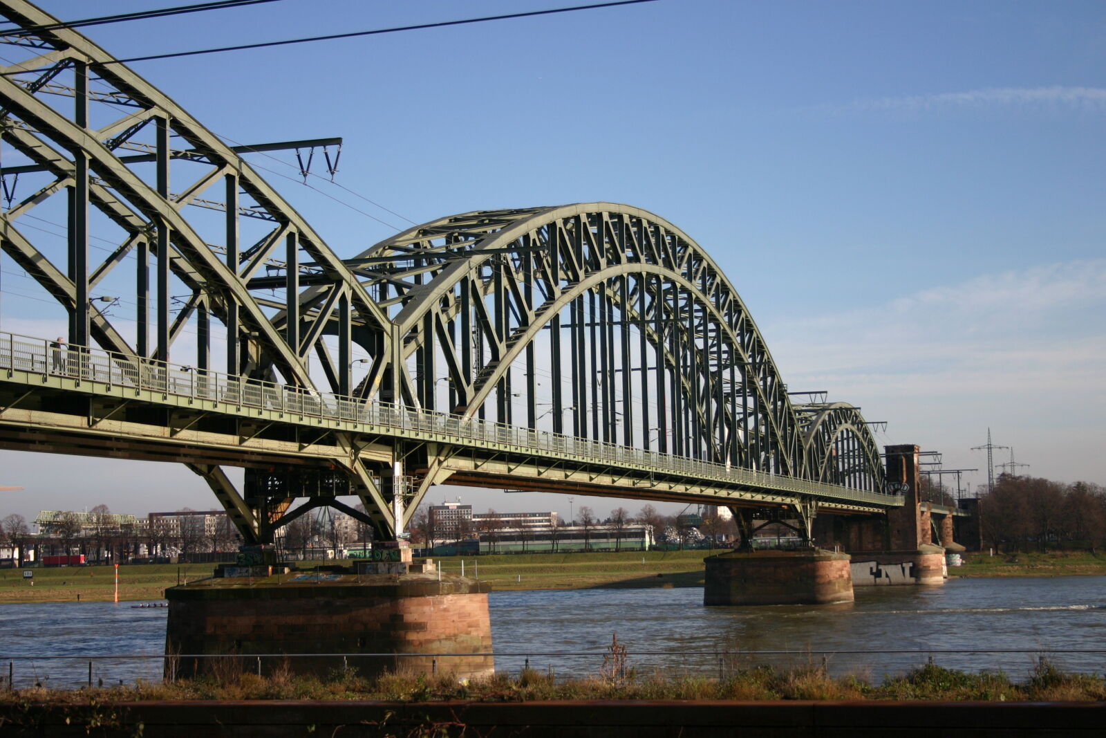 Canon EOS 300D (EOS Digital Rebel / EOS Kiss Digital) sample photo. Bridge, cologne, river photography