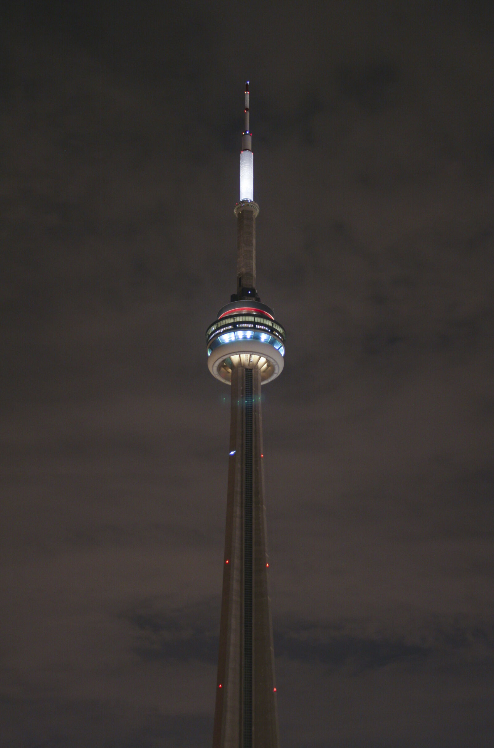 Canon EOS 20D sample photo. Night, canada, toronto, cn photography