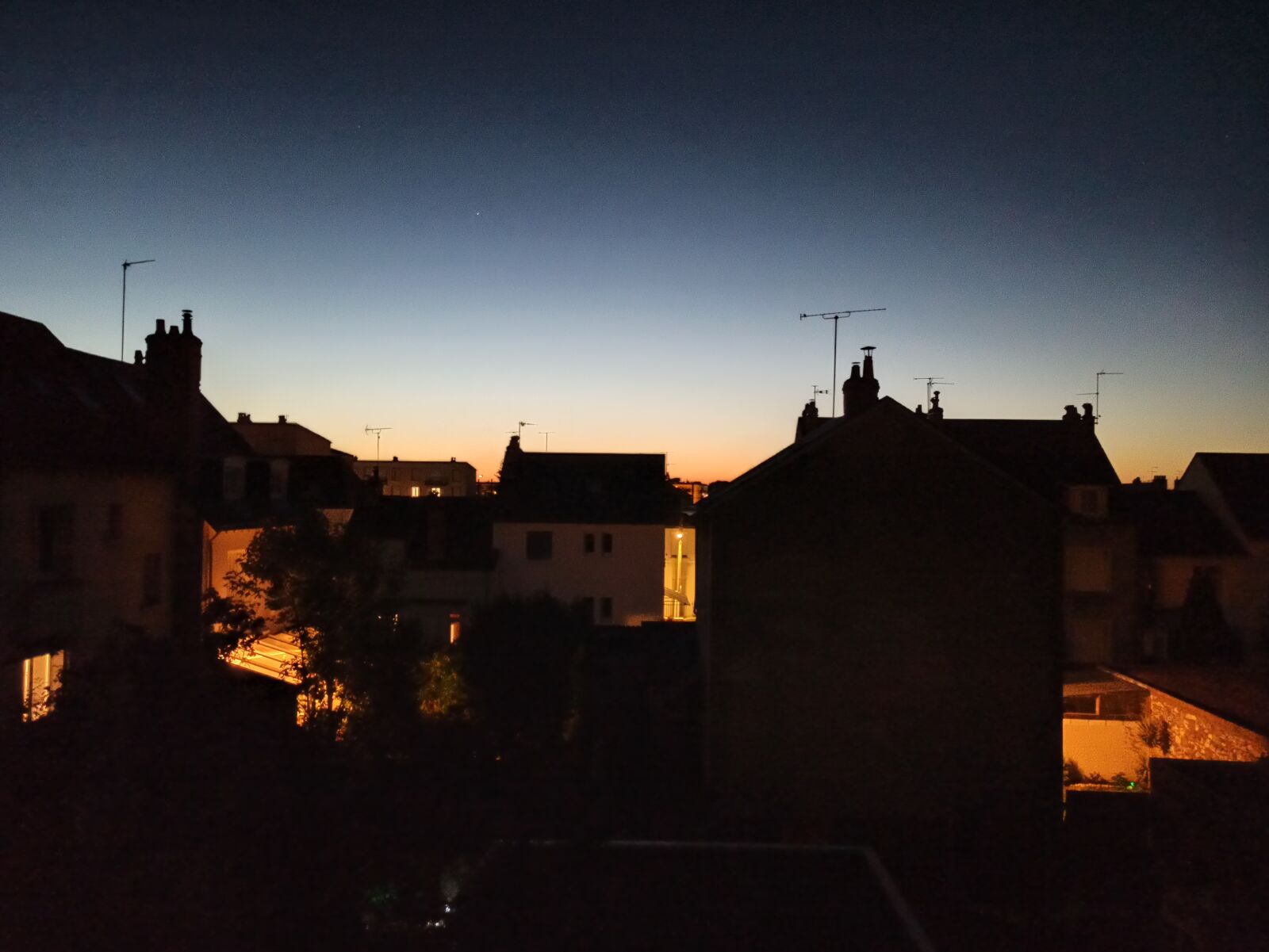 Xiaomi Redmi Note 8 Pro sample photo. Nuit, night, skyline photography
