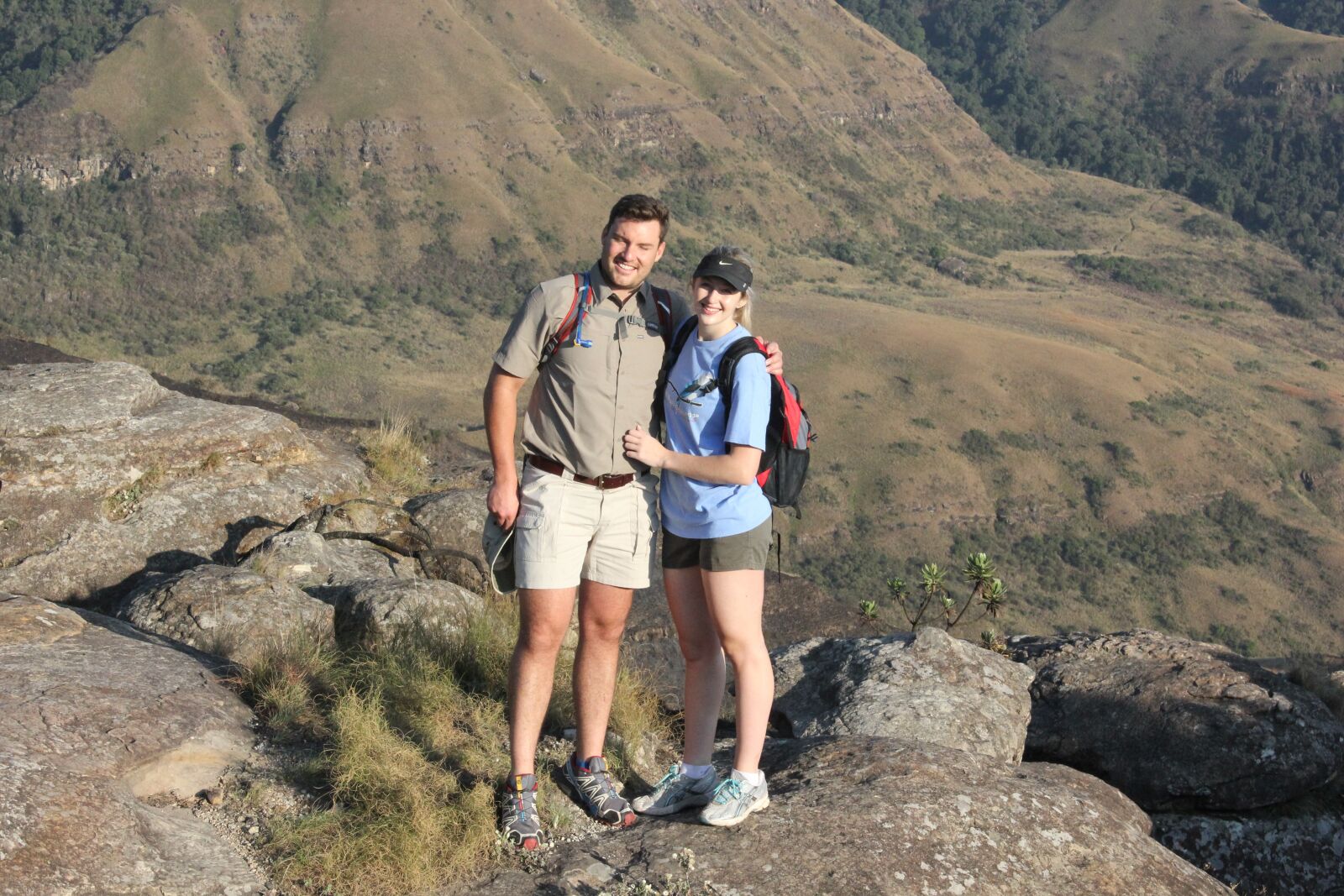 Canon EOS 550D (EOS Rebel T2i / EOS Kiss X4) sample photo. Mountain, couple, south africa photography
