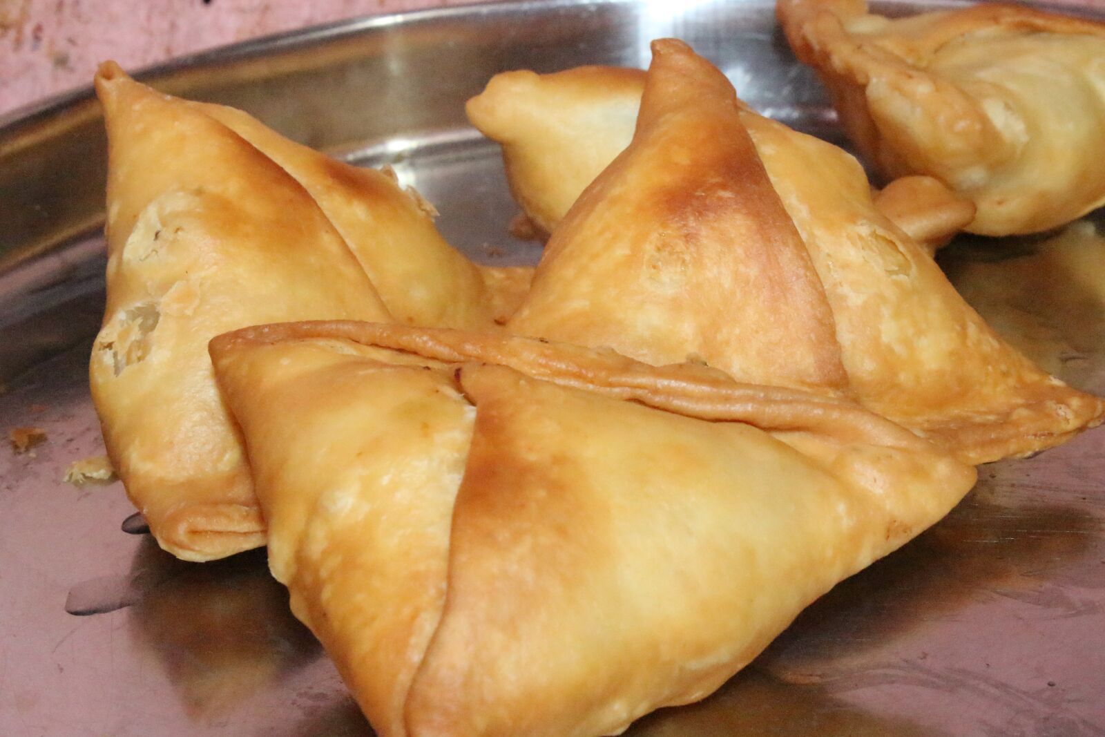Canon EOS 700D (EOS Rebel T5i / EOS Kiss X7i) sample photo. Samose, cookies, breakfast photography