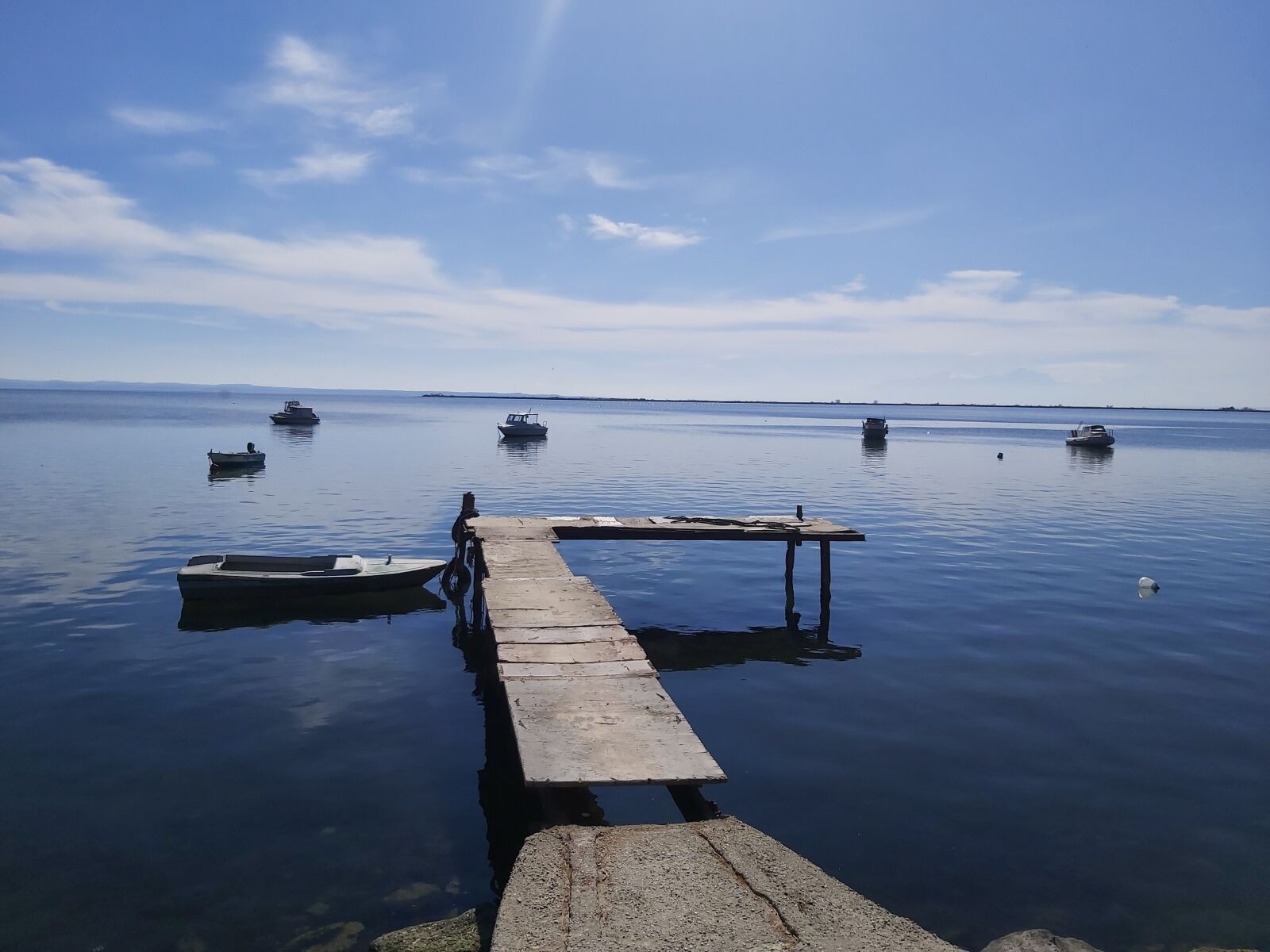 Samsung Galaxy A70 sample photo. Sea, lagoon, boat's photography