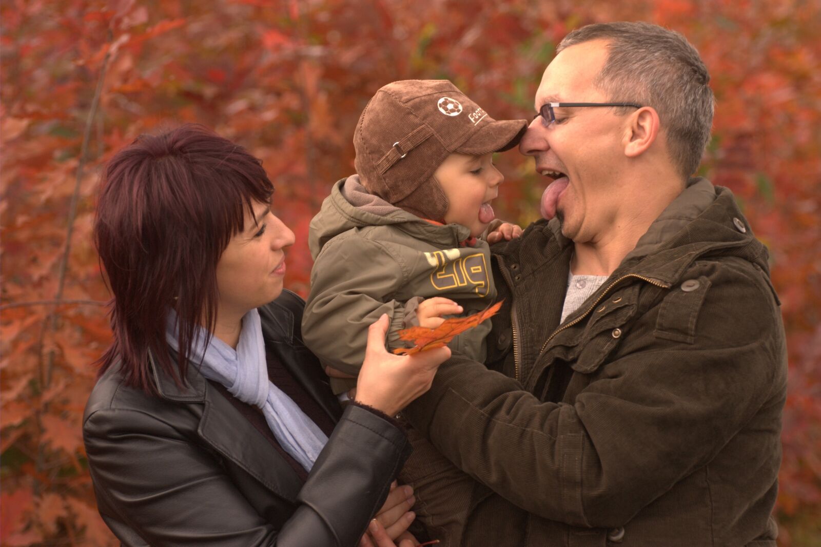 Nikon D100 sample photo. Family, autumn, spacer photography